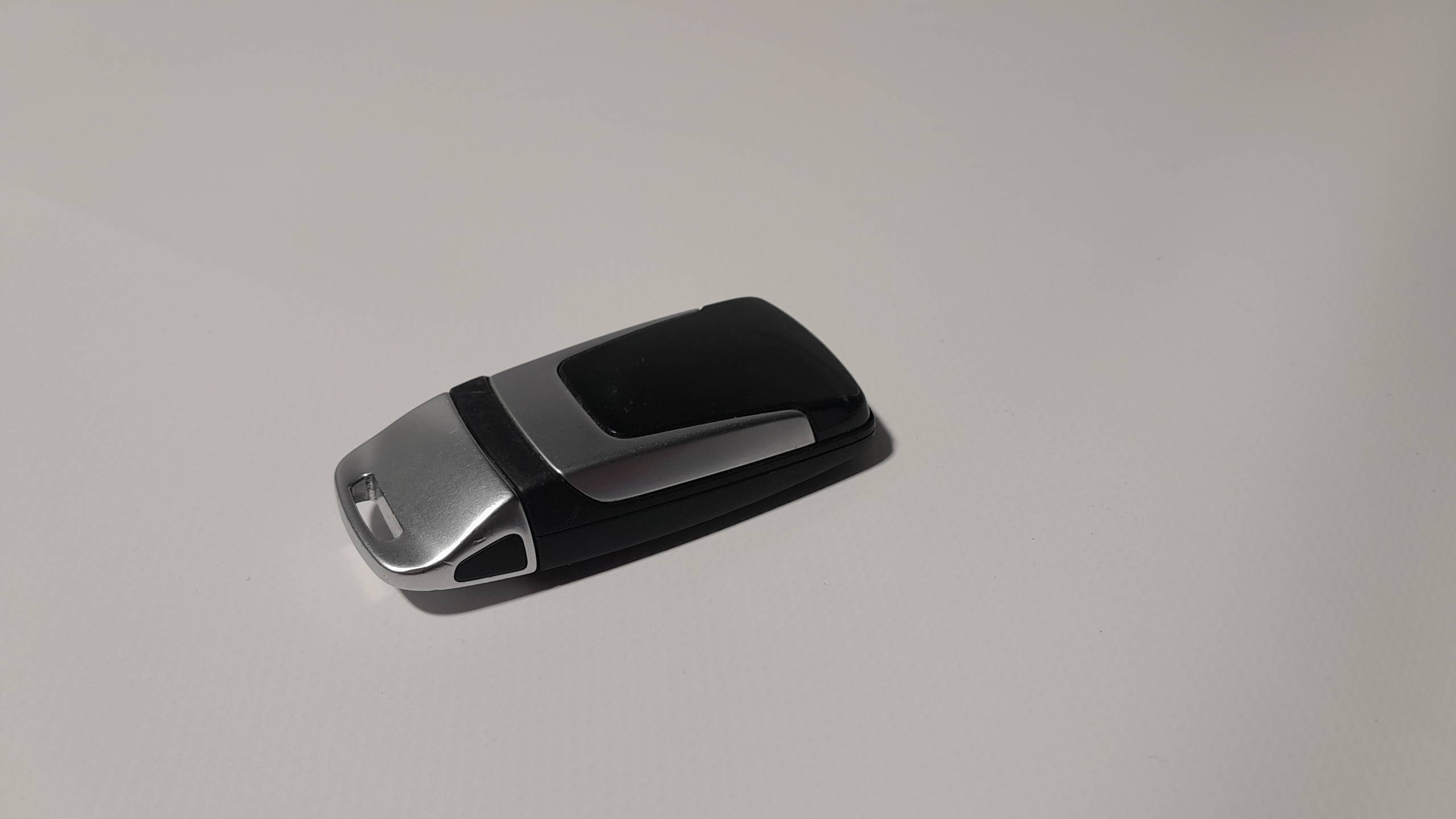 AUDI A4 B9 key PILOT 4M0959754AK