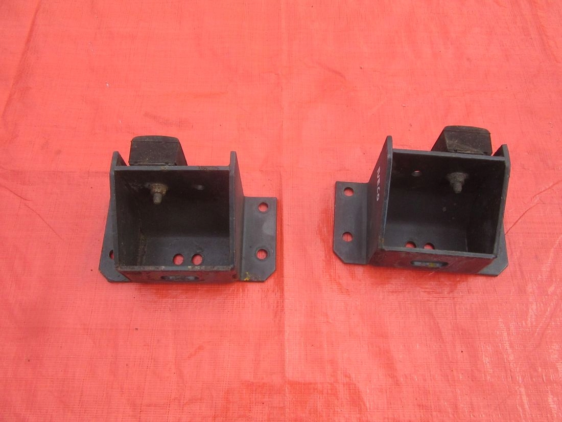 IVECO DAILY VI WERSJA NA BLIŹNIAKU WSPORNIK MOCOWNIE RESORU