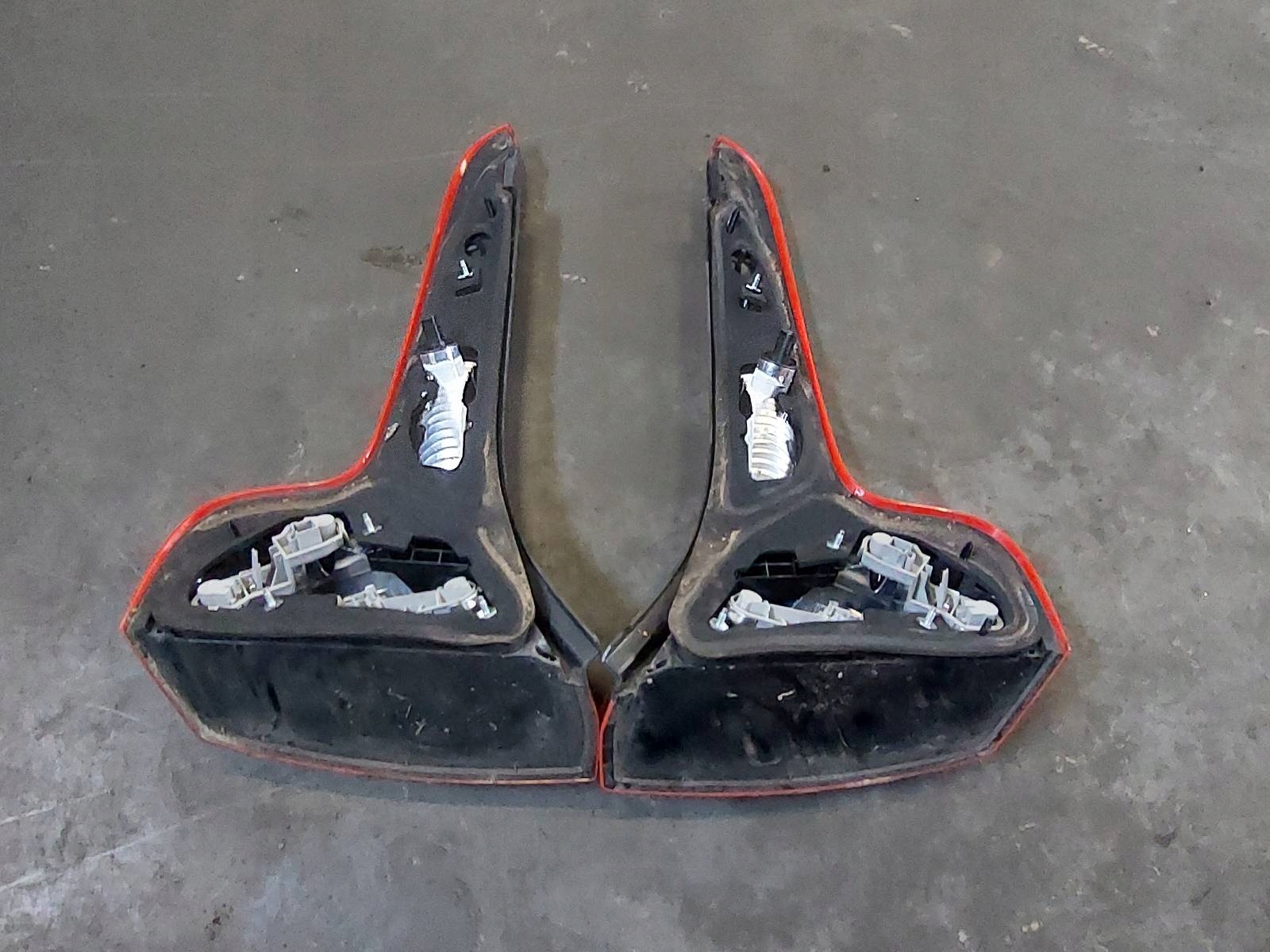 complete rear part trunk door bumper light VOLVO C30 and 455-16