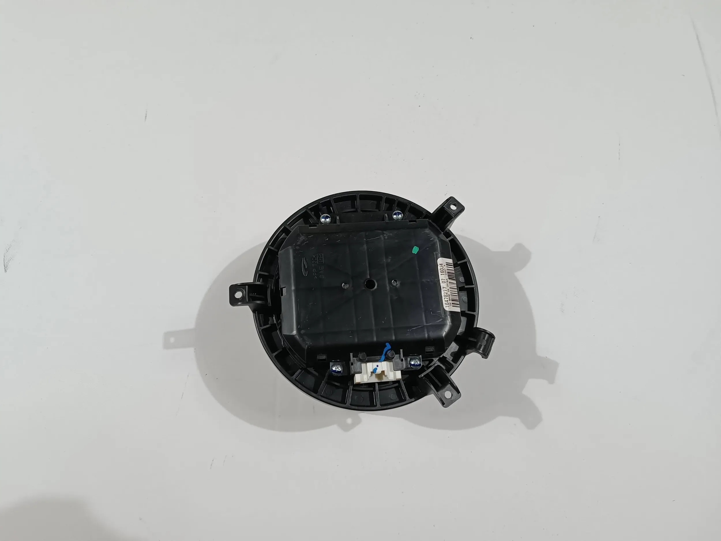fan heating air conditioning devices Chrysler Pacifica 2016