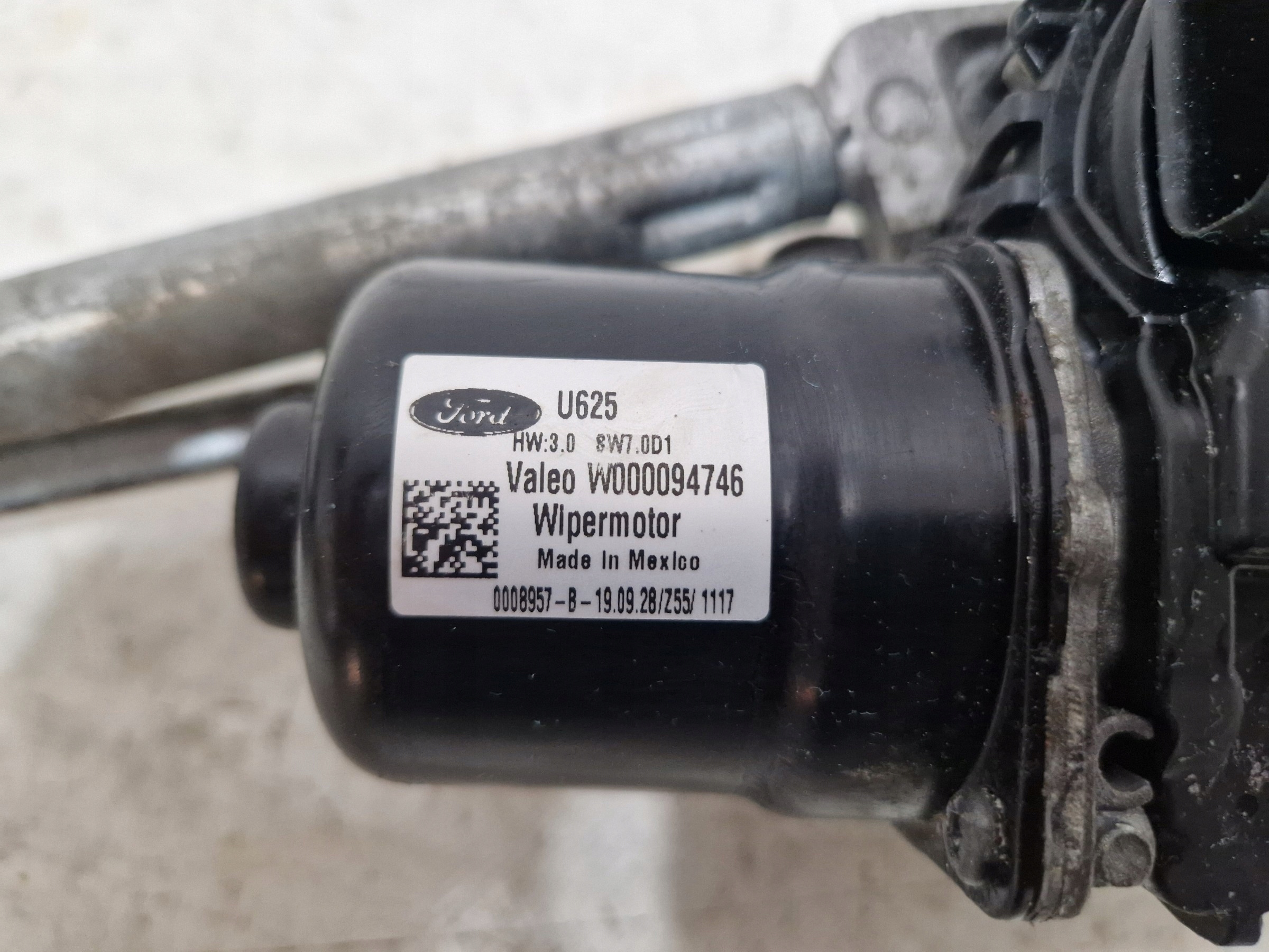 FORD EXPLORER VI MK6 2020- Wischergestänge Motor LB5B-17500-AC