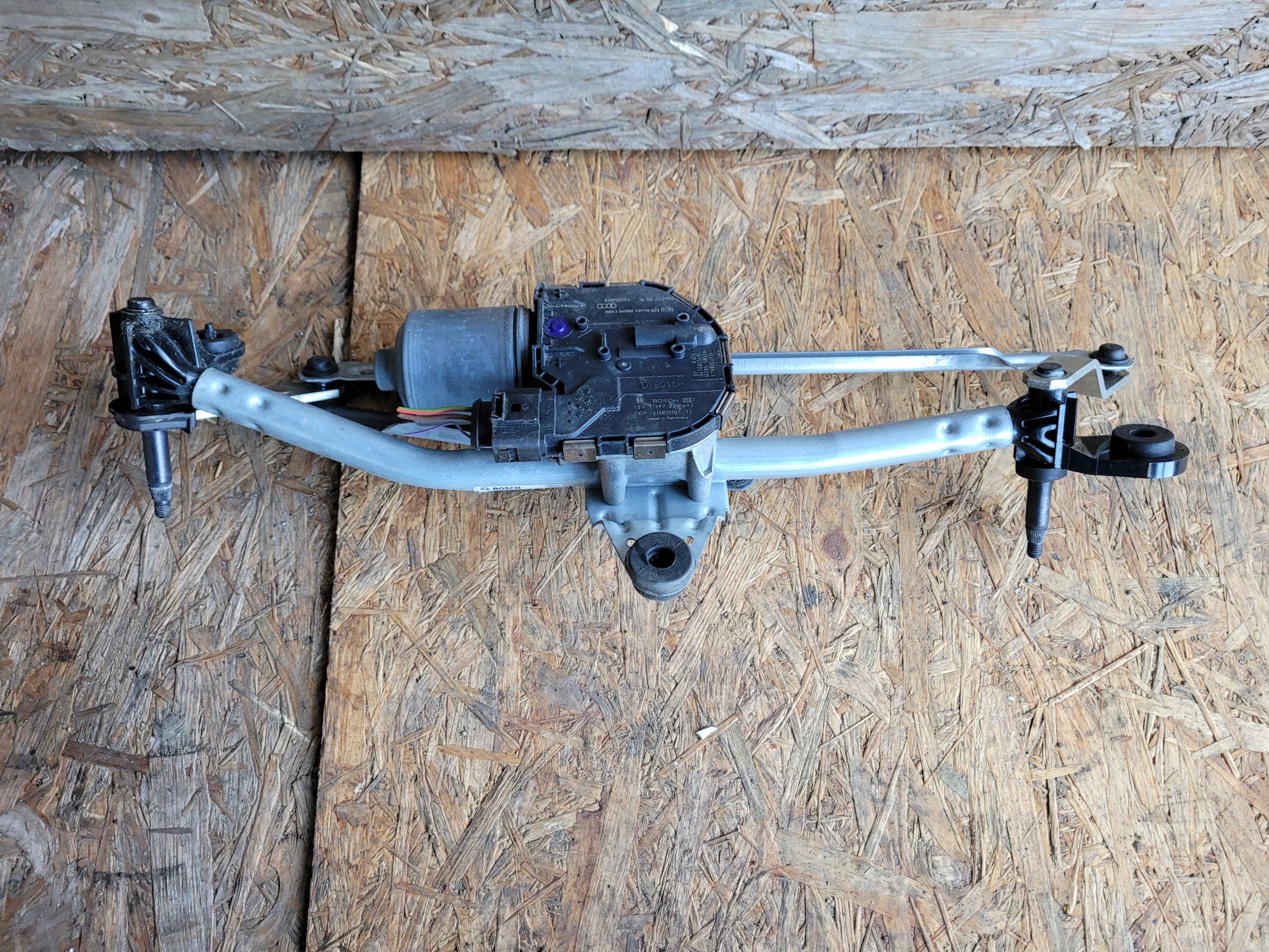 wiper mechanism front AUDI A3 8V 8v1955023D