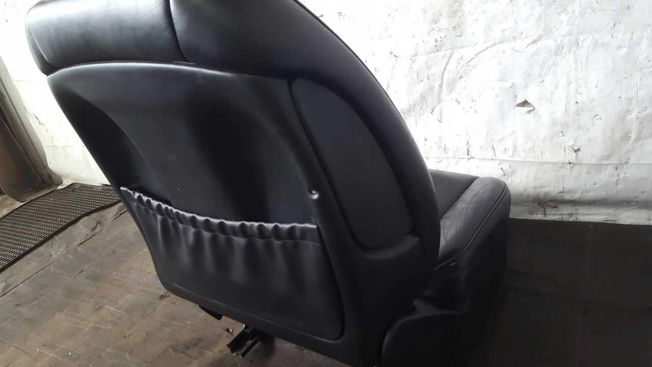 seat front right anglik Mercedes W219 3.0 CDI