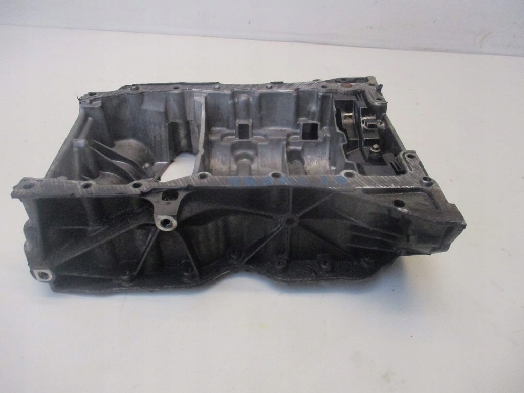 PODSTAWA MISKI OLEJOWEJ RENAULT TRAFIC 2.0 DCI Producent części Renault OE