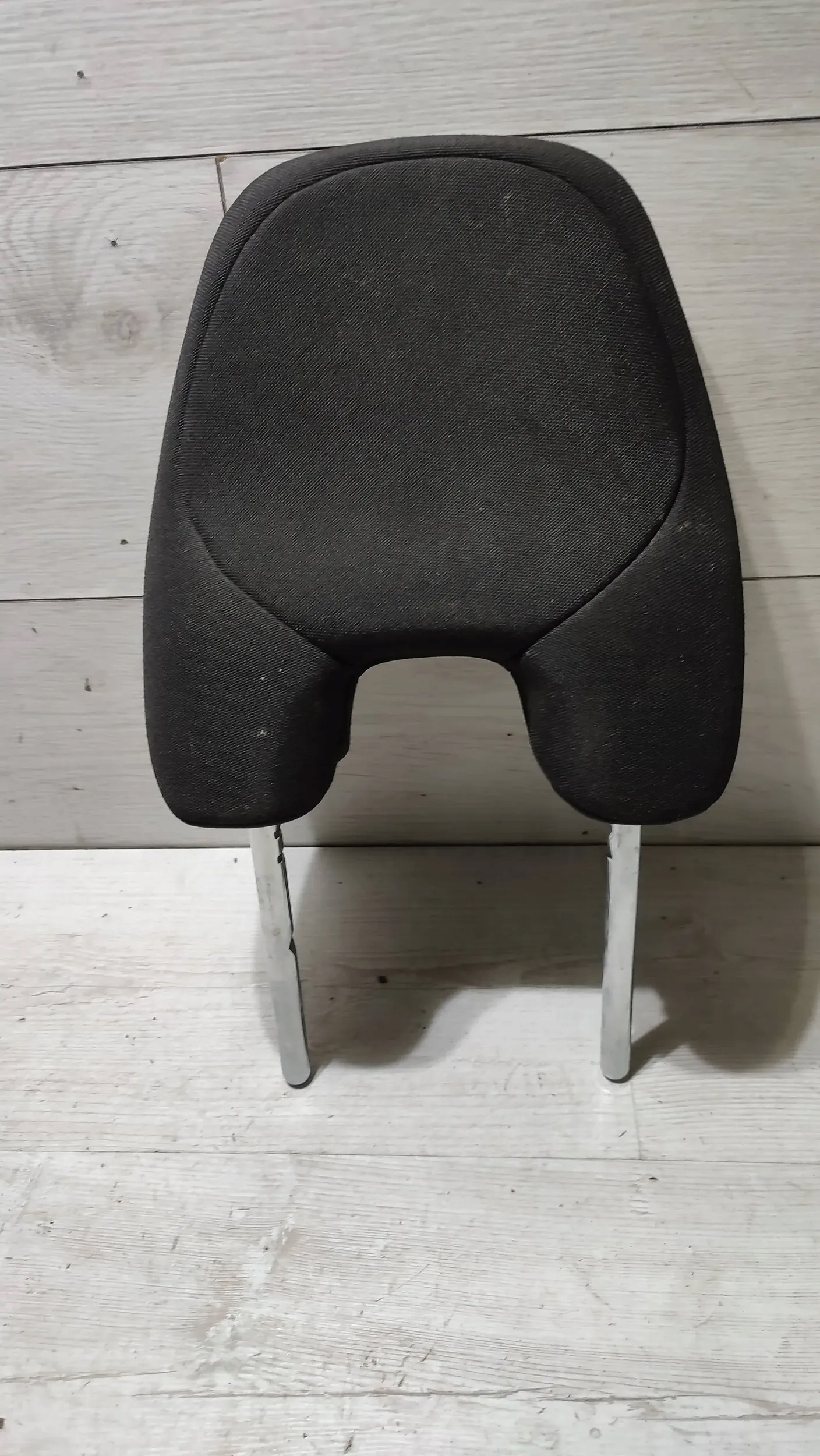 Volvo V40 II 2018r kopfstuetzen SITZ vorne