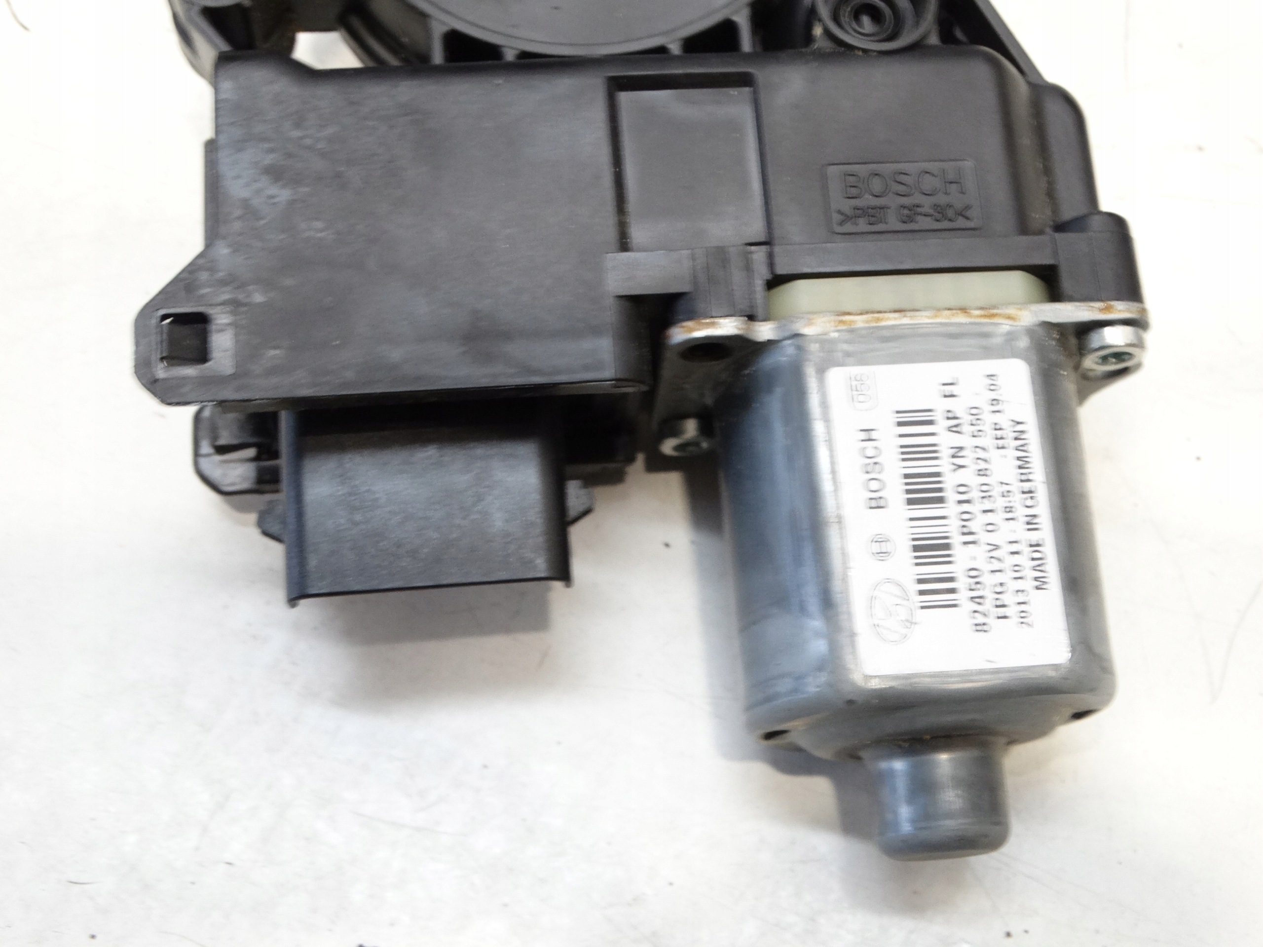 mini motor windows left front KIA VENGA 09-19R. 82450-1P010