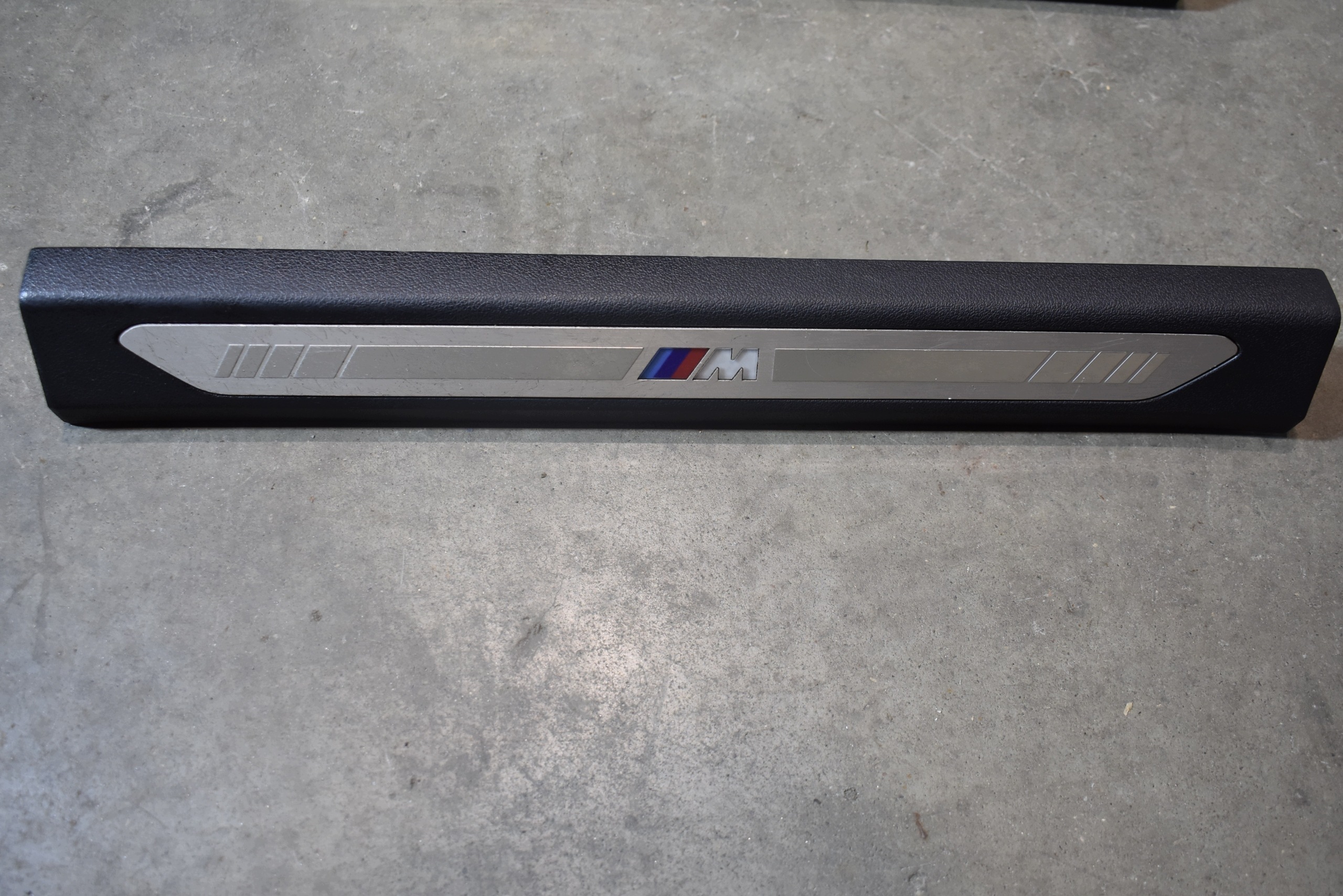 mouldings caps threshold m-packet LED KPL. BMW G07 1