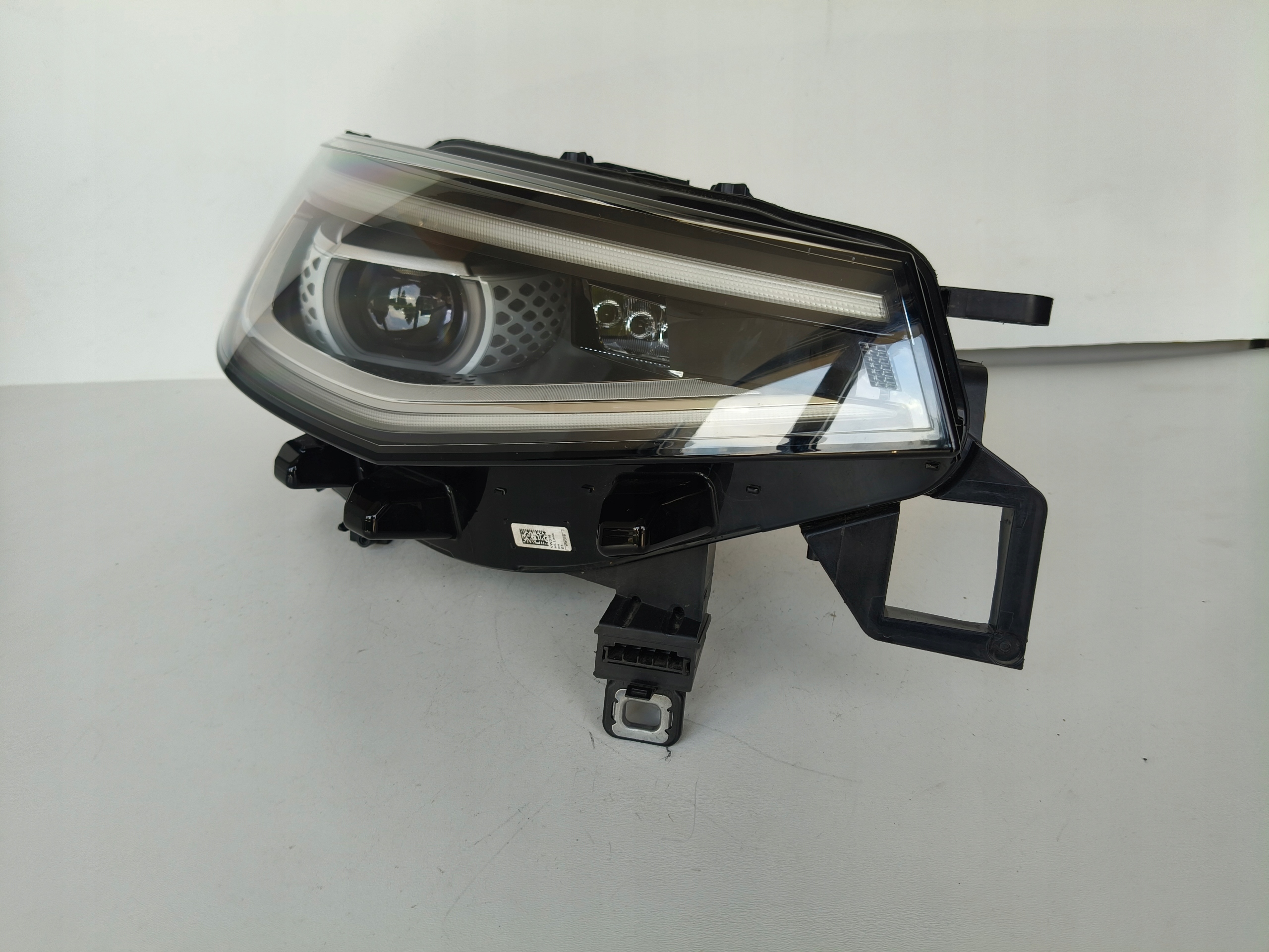light right REFLEKTOR VW ID4 11A 21- FULL LED