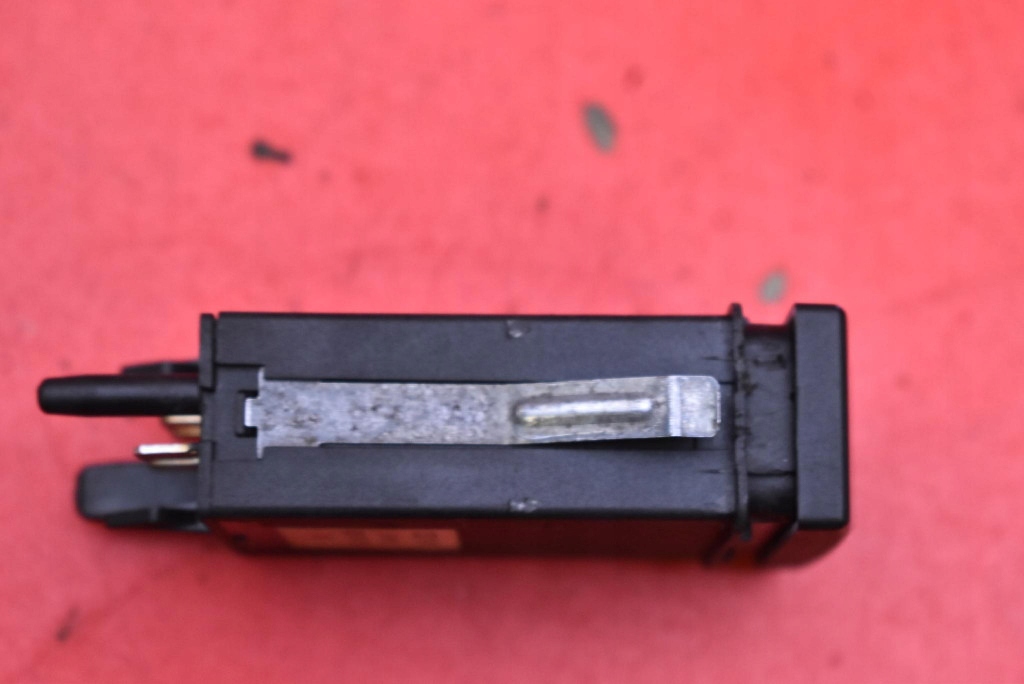 Interrupteur de chauffage Arrière Vitres 4D0941503C AUDI A8 D2 94-99