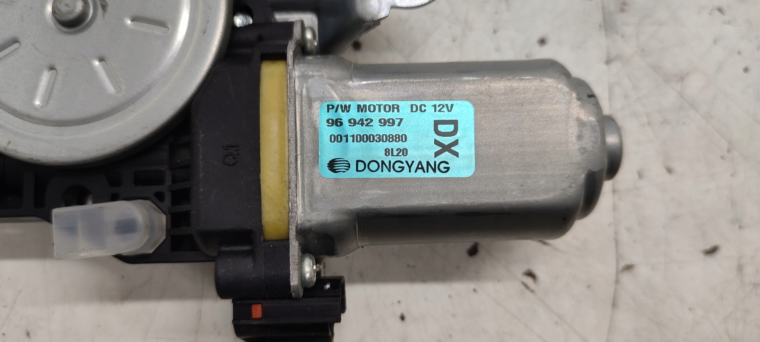 window regulator left front 96942997 Chevrolet Aveo