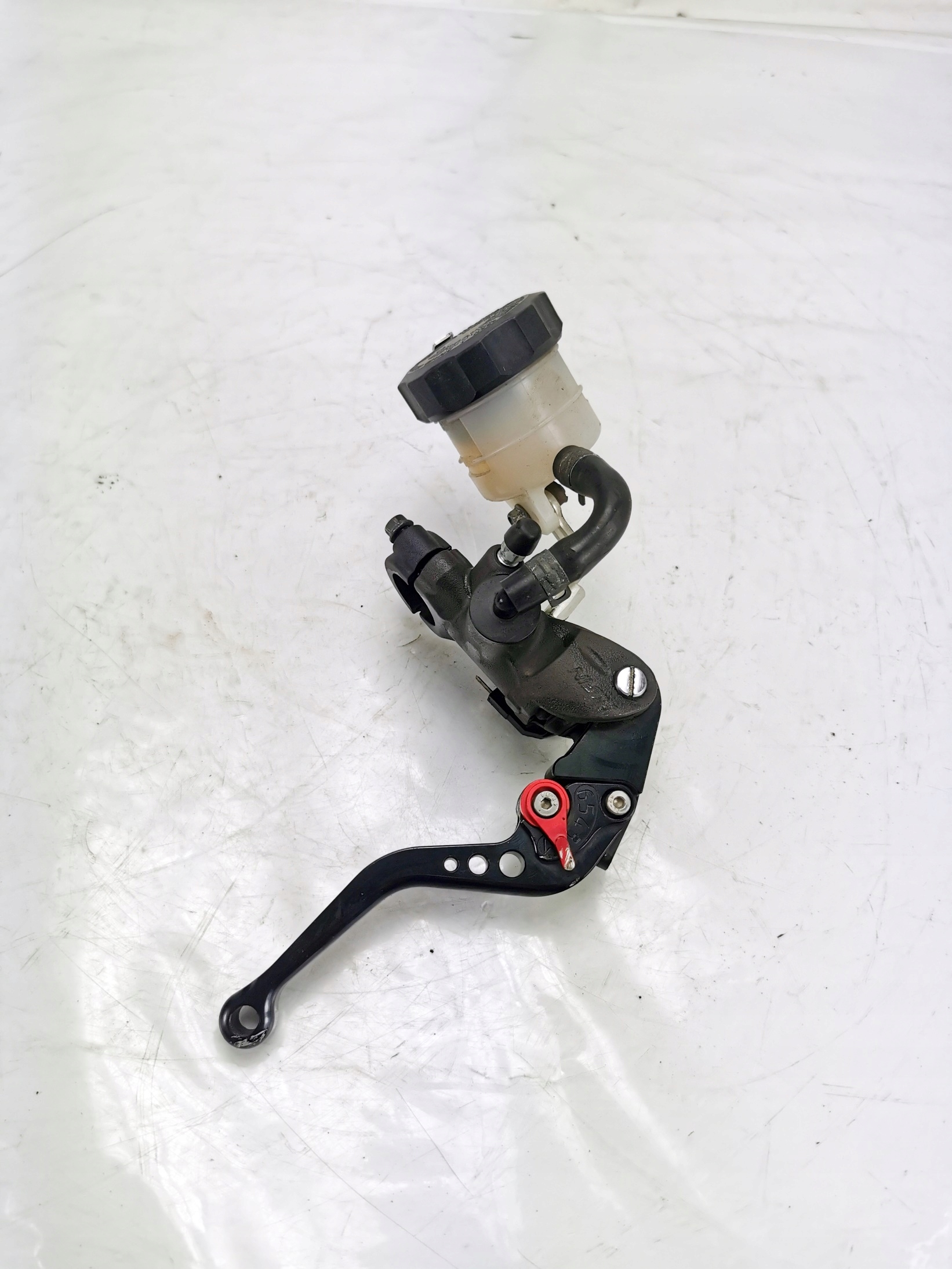 SUZUKI GSXR 600 GSX R K6 K7 06-07 POMPA HAMULCOWA PRZÓD