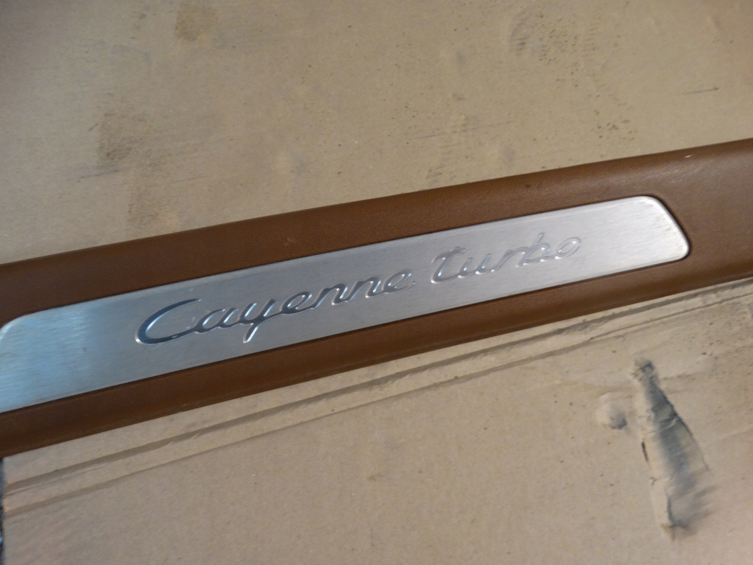 moulding cap threshold left PORSCHE CAYENNE 9Y 1
