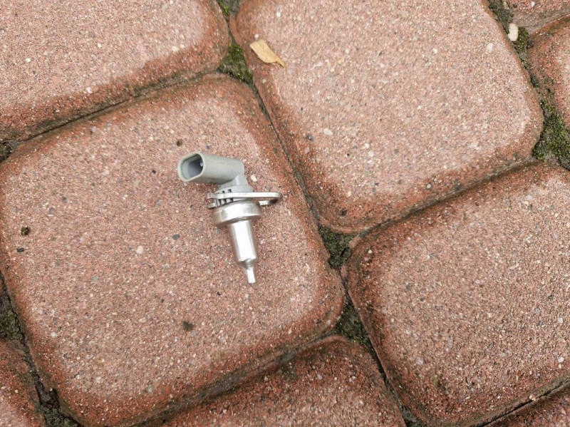 snimač temperatury vode Opel Astra K V 55497116