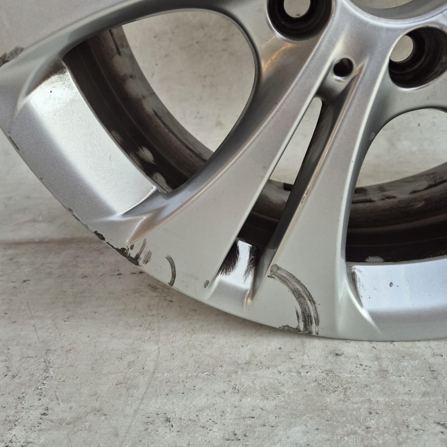 MERCEDES B-KLASA W246 disk hliníkový 17" A2464010800