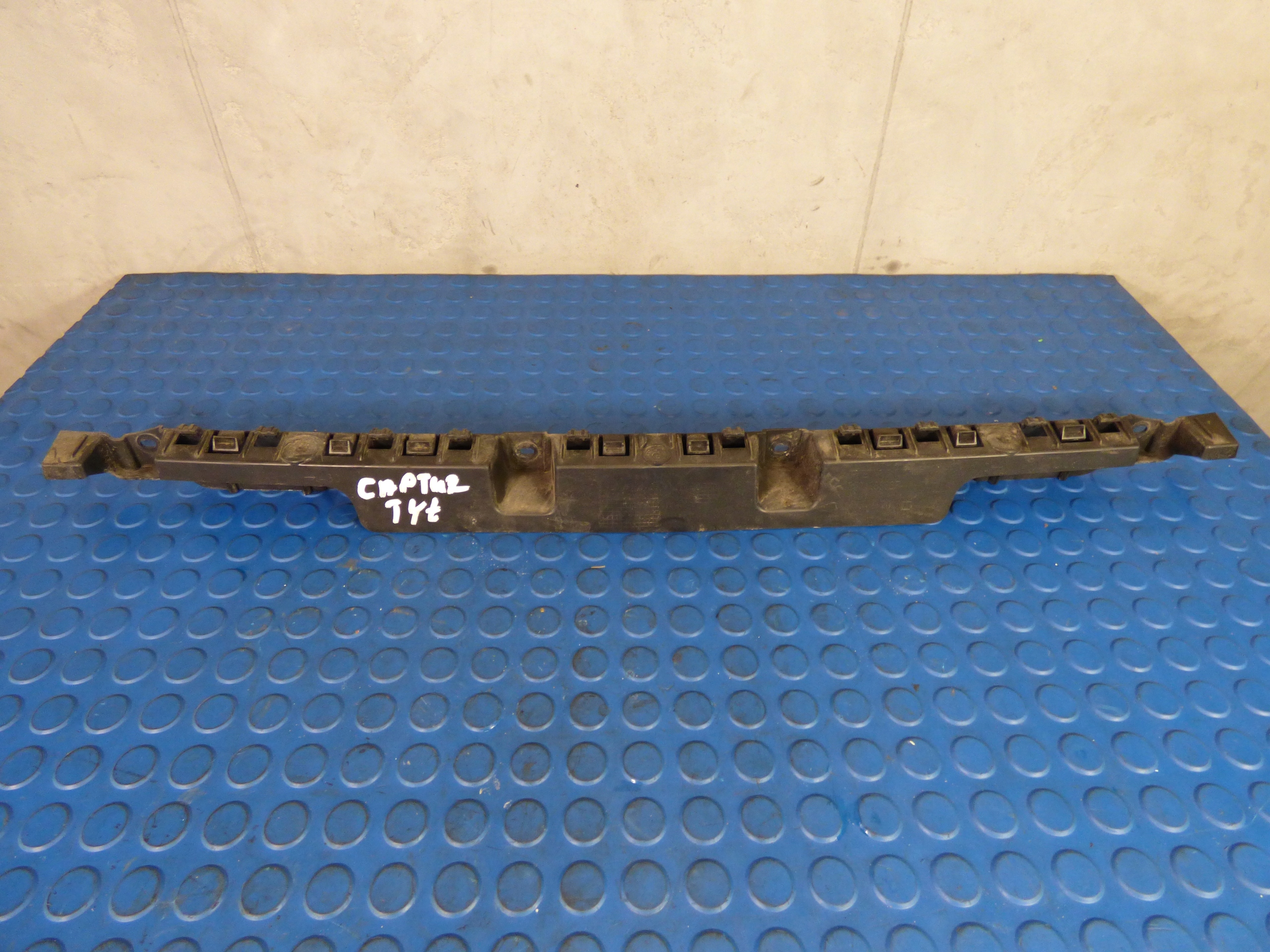 bumper bracket rear part 850423868R RENAULT CAPTUR II