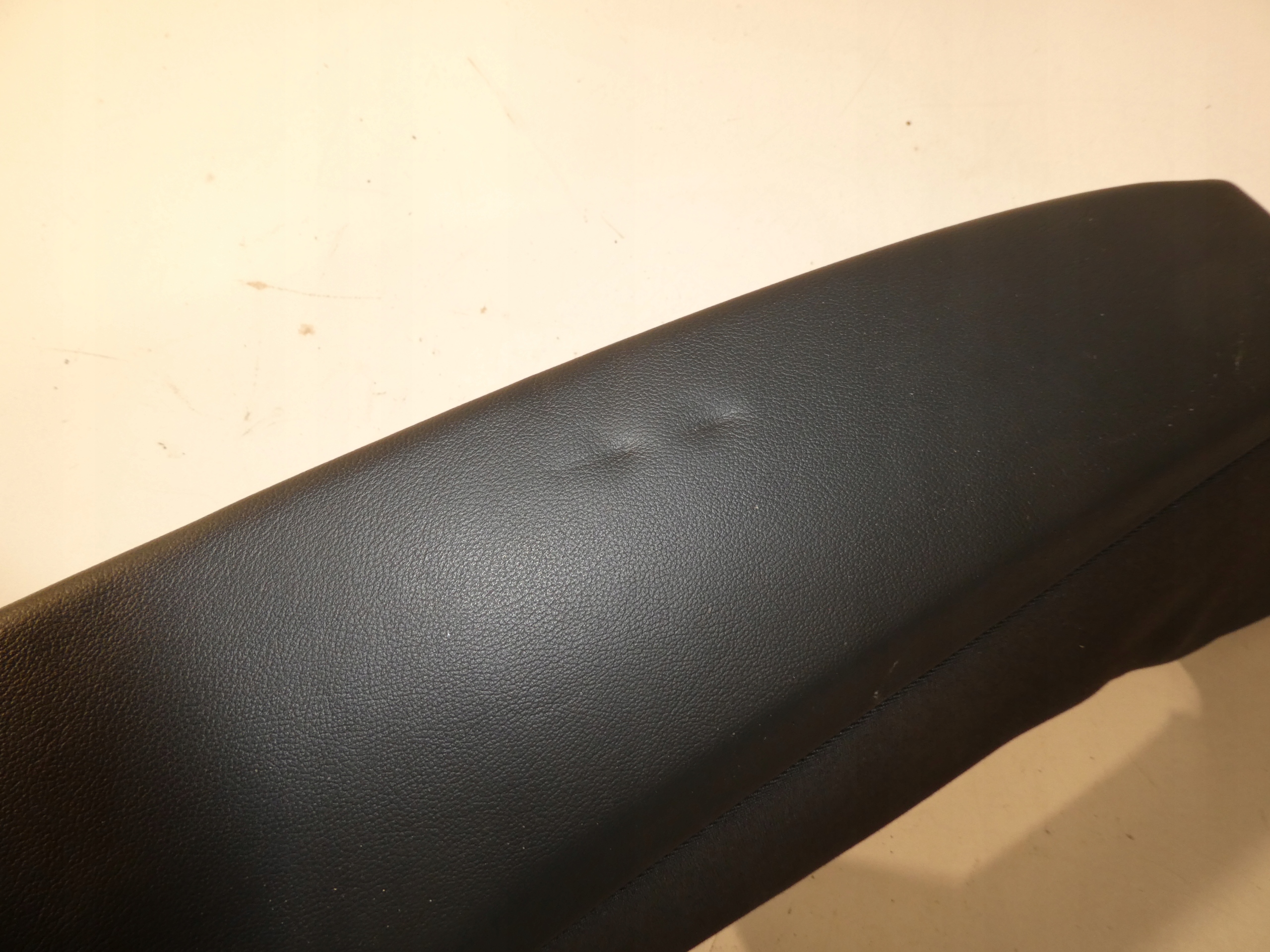 side KANAPY rear part AUDI A5 8T0857792 leather