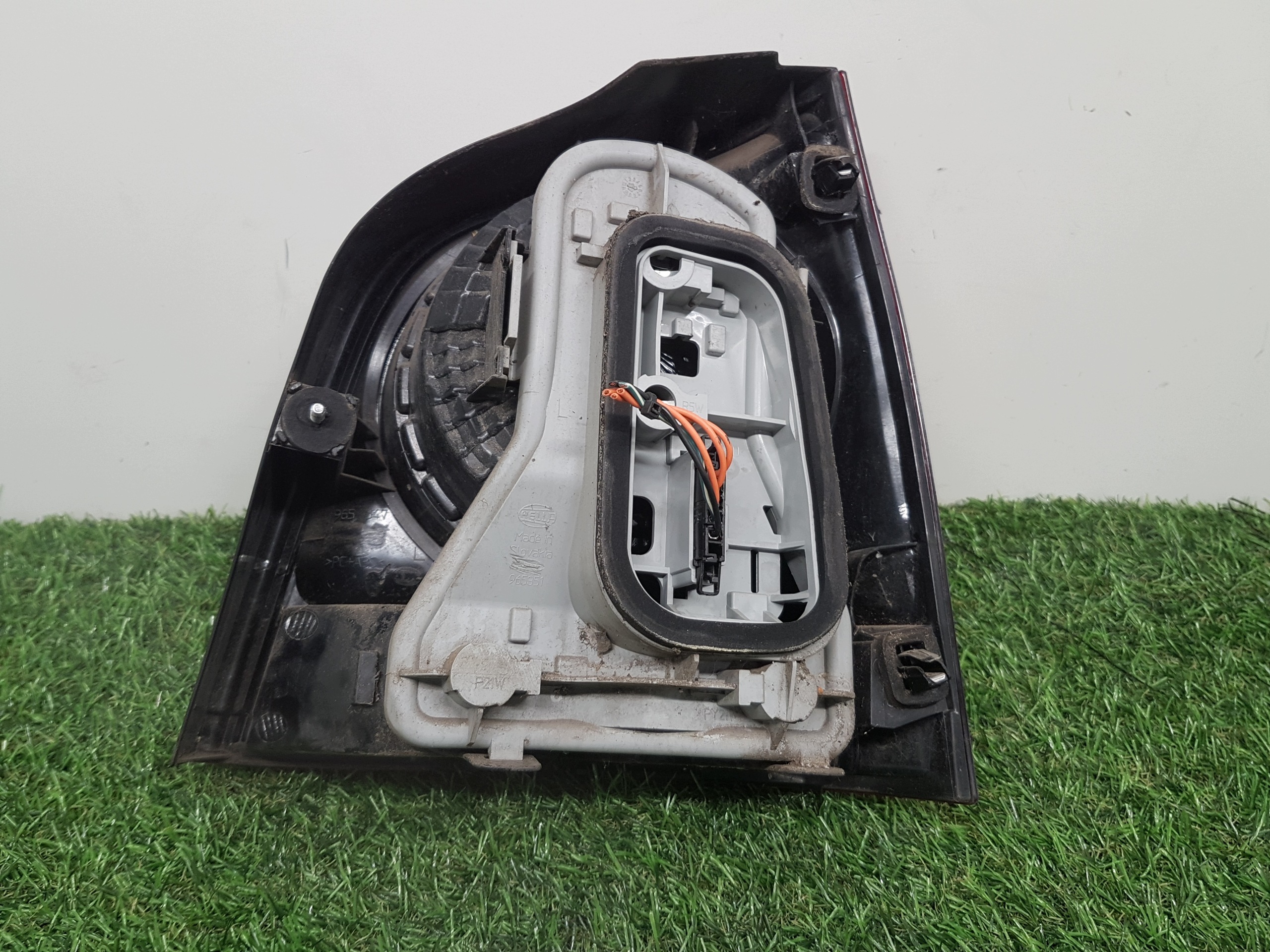 light left rear LIFT VOLKSWAGEN POLO 4