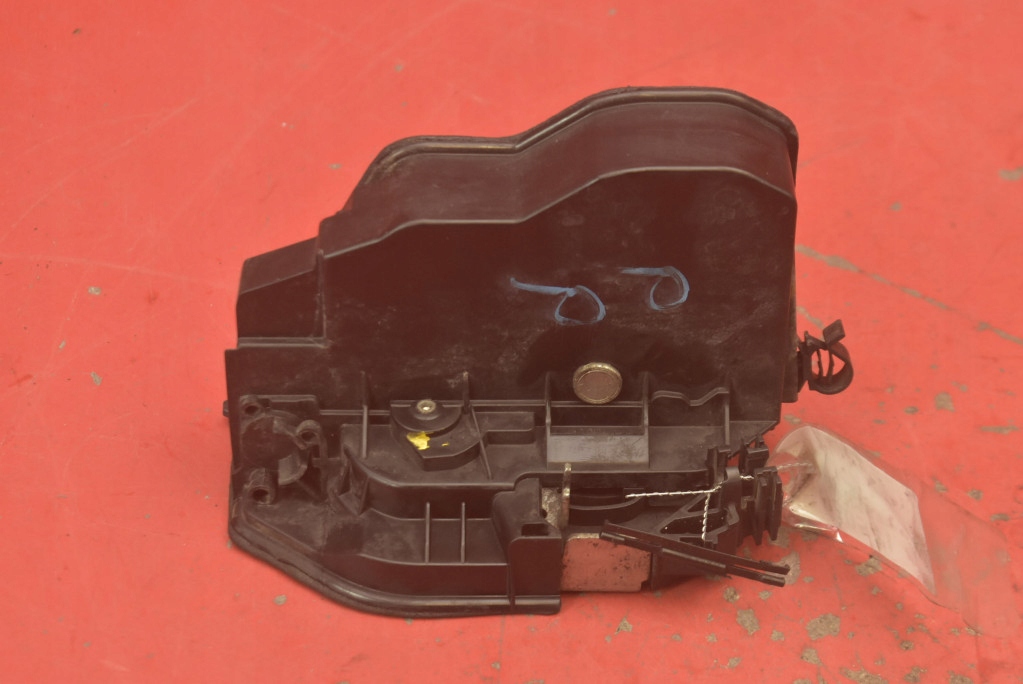 lock door right front front EU 7167074 BMW X5 E70 06-10