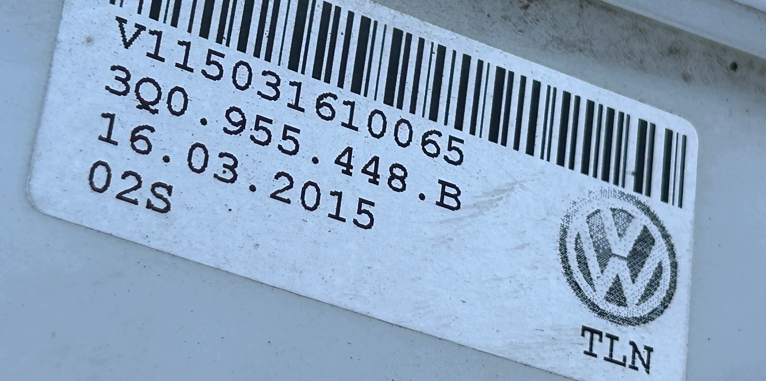 Behälter SPLYNU Spritzdüse VW PASSAT B8 14- 3Q0955448B