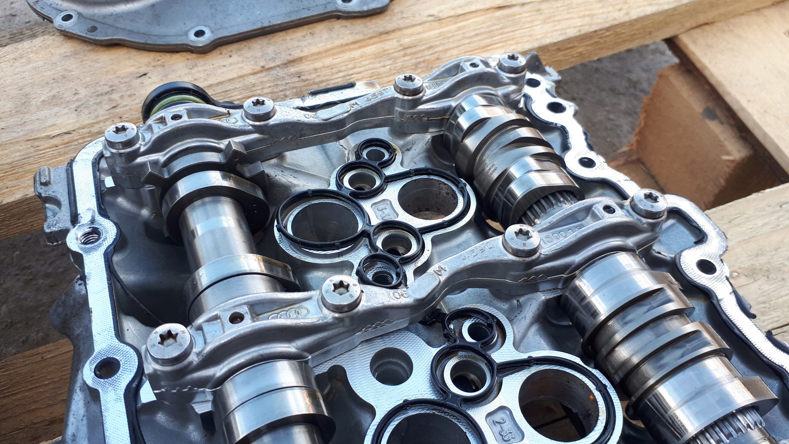 S4 B9 A4 8W head. left 3.0 TFSI CWG S5 8W SQ5