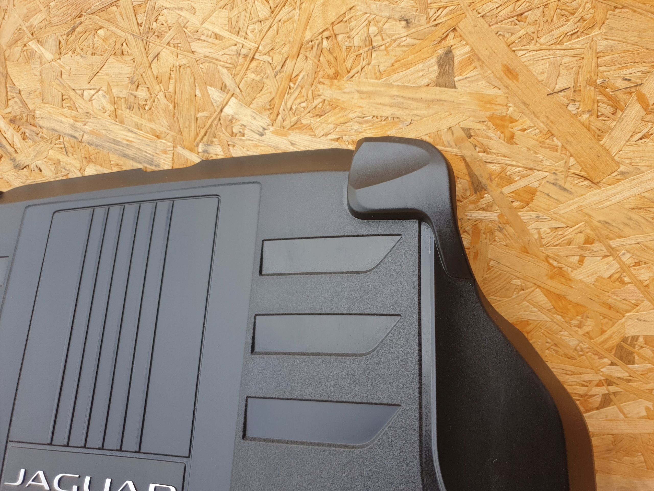 jaguar F PACE крышка Двигателя GX63-6A949-A 3.0d