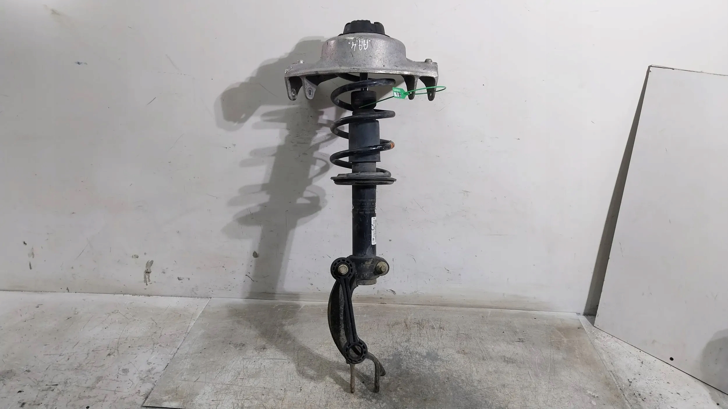 shock absorber front right 8K0413031BG AUDI A4 B8 A5 Q5