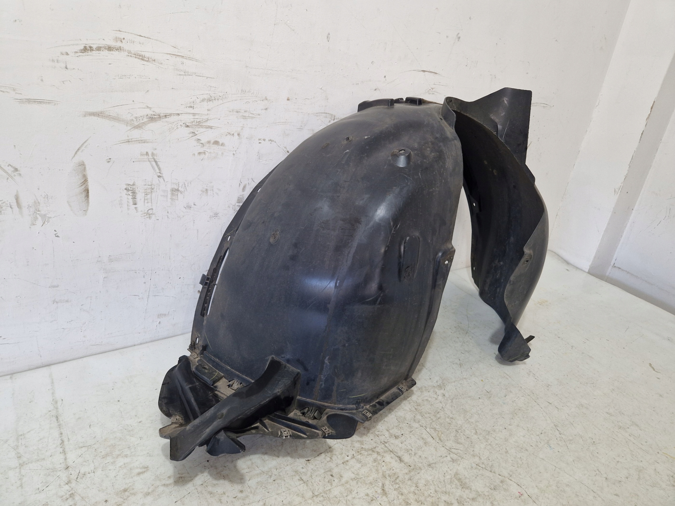 VW TIGUAN II 2 ALLSPACE 5NN mudguard front right 5NN805912B