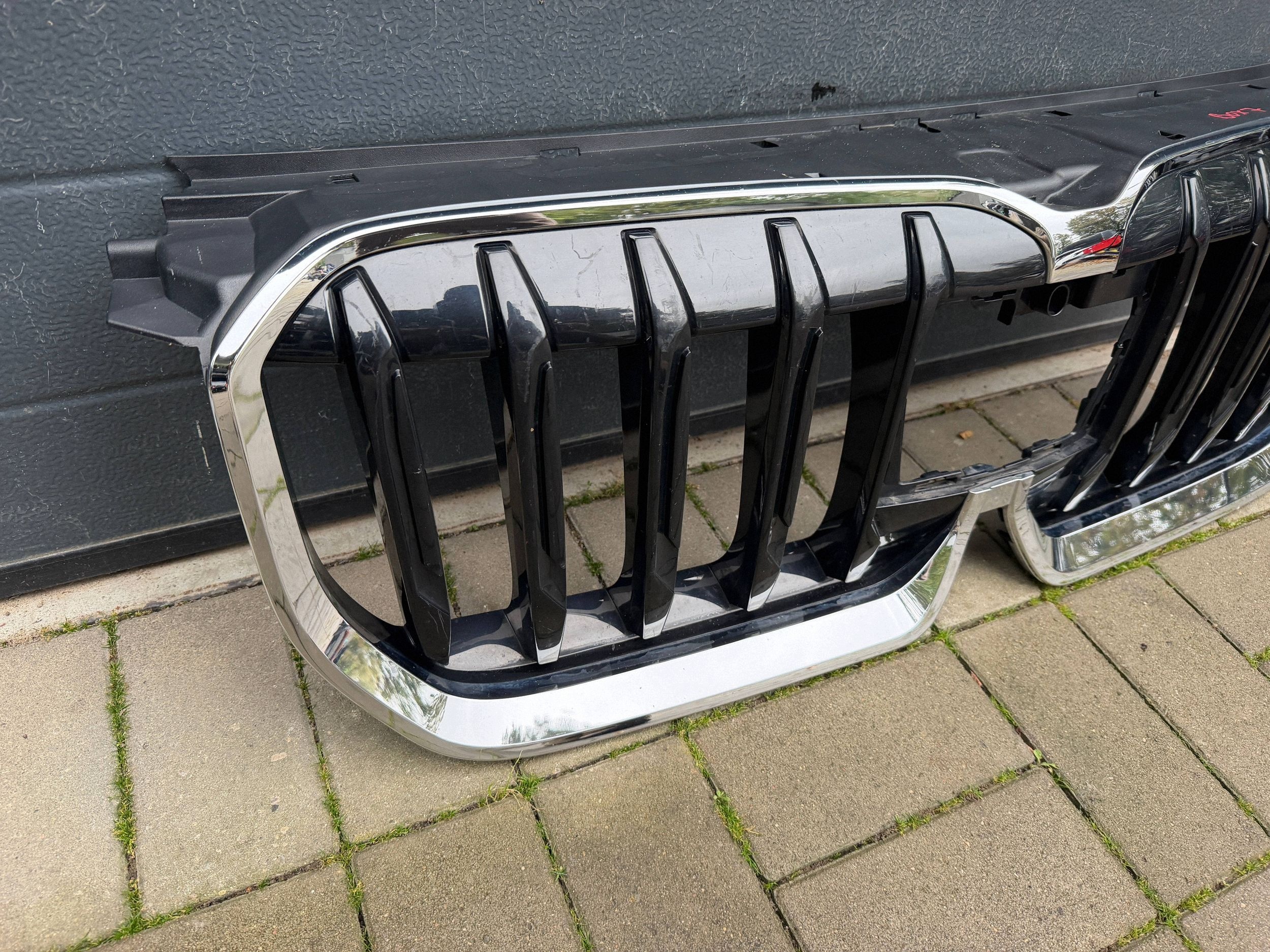 Bmw X1 U11 masque radiateur grille avant avant