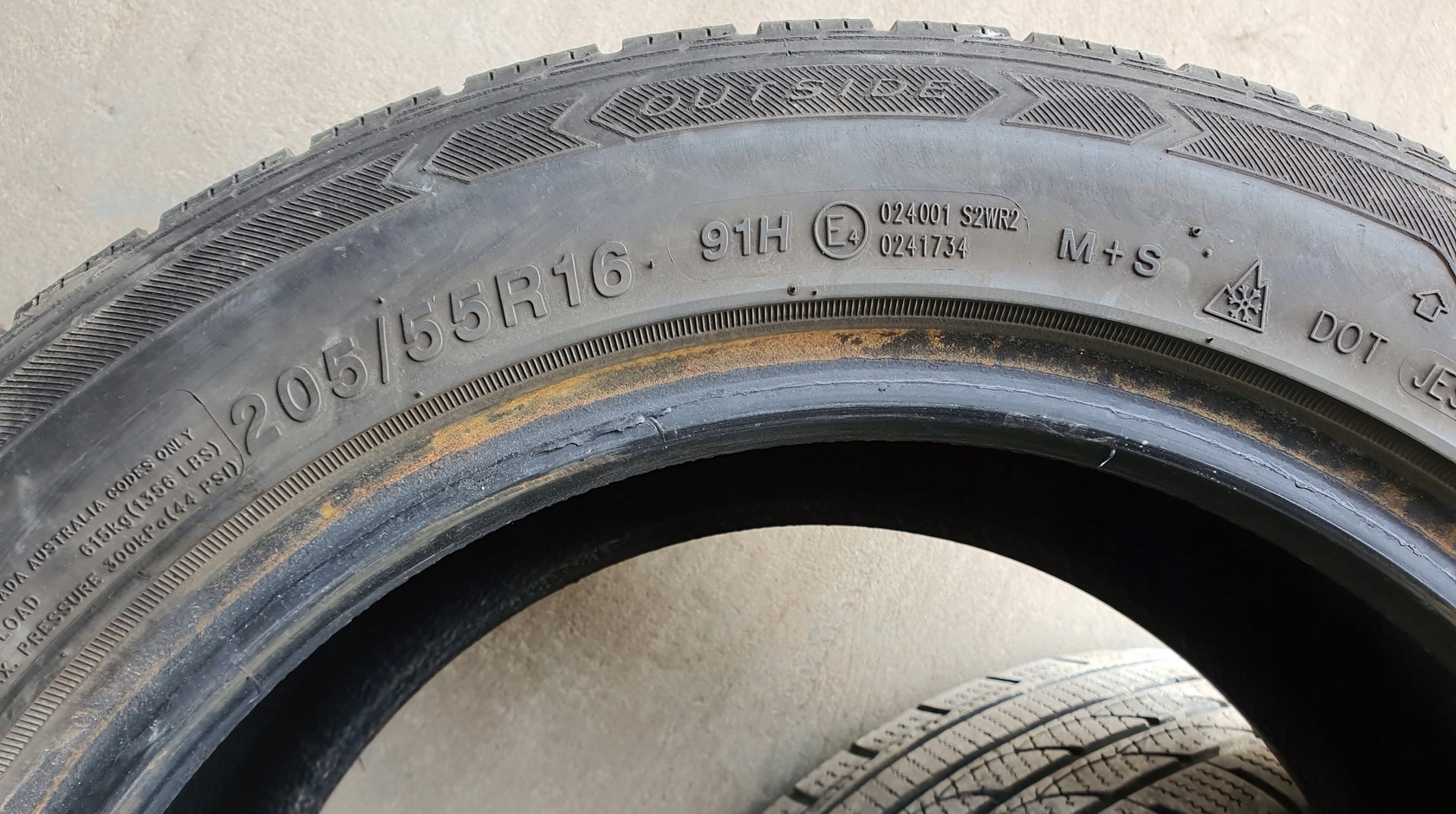 OPONY MINERVA ICE-PLUS S210 205/55/R16 5MM 2SZT Model inny