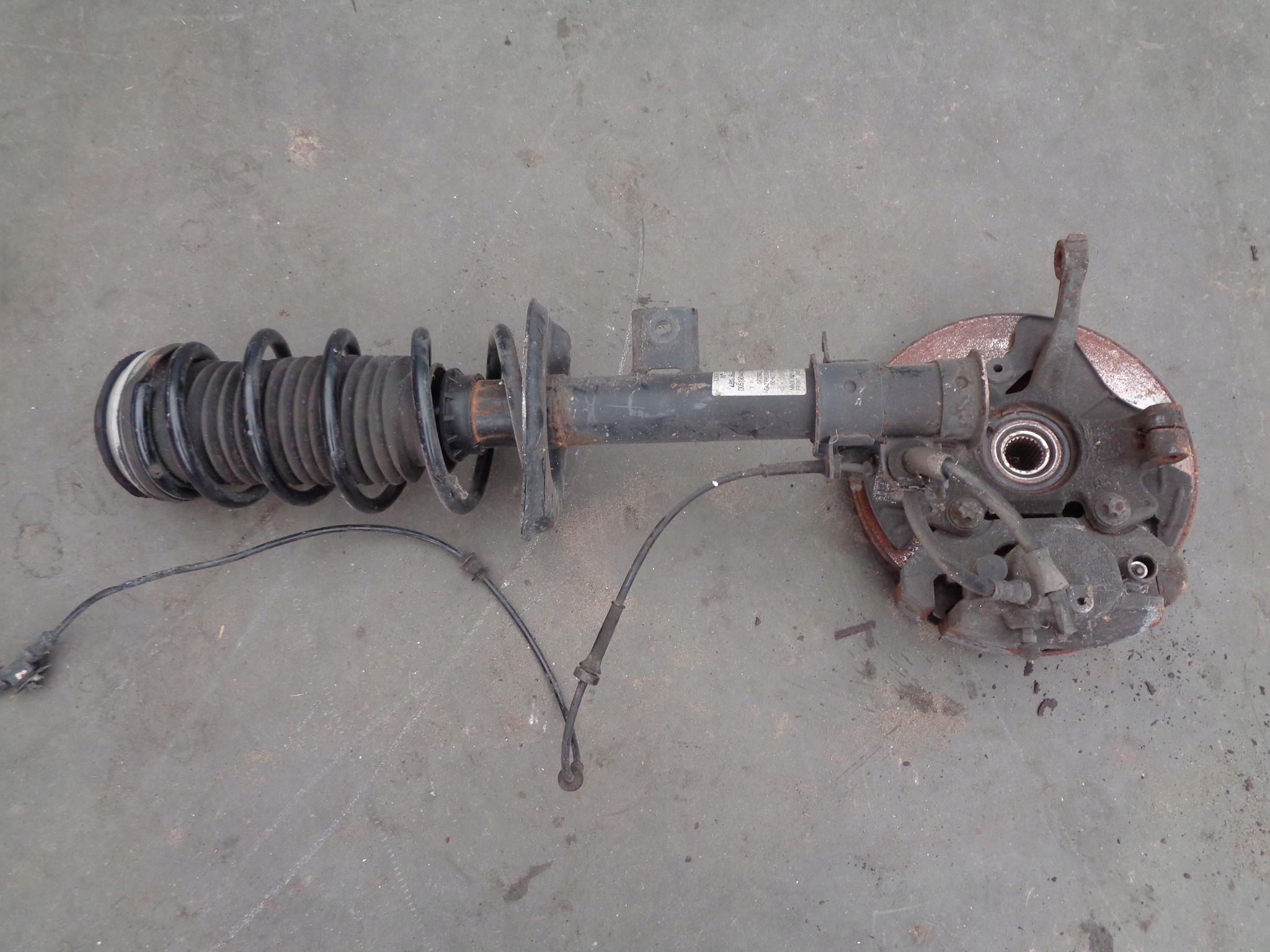 поворотный кулак, цапфа lancia YPSILON 2 II 5d 0.9 2012- правый передний