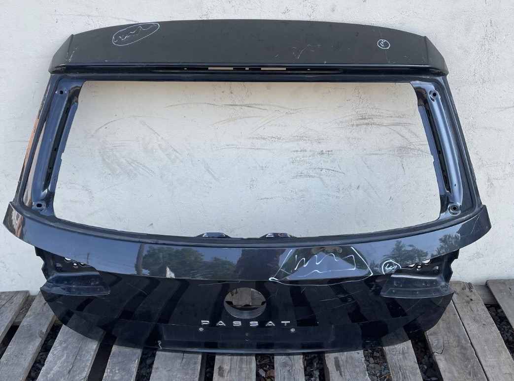 VW PASSAT B8 3G9 2014 - KOMBI boot door cover boot