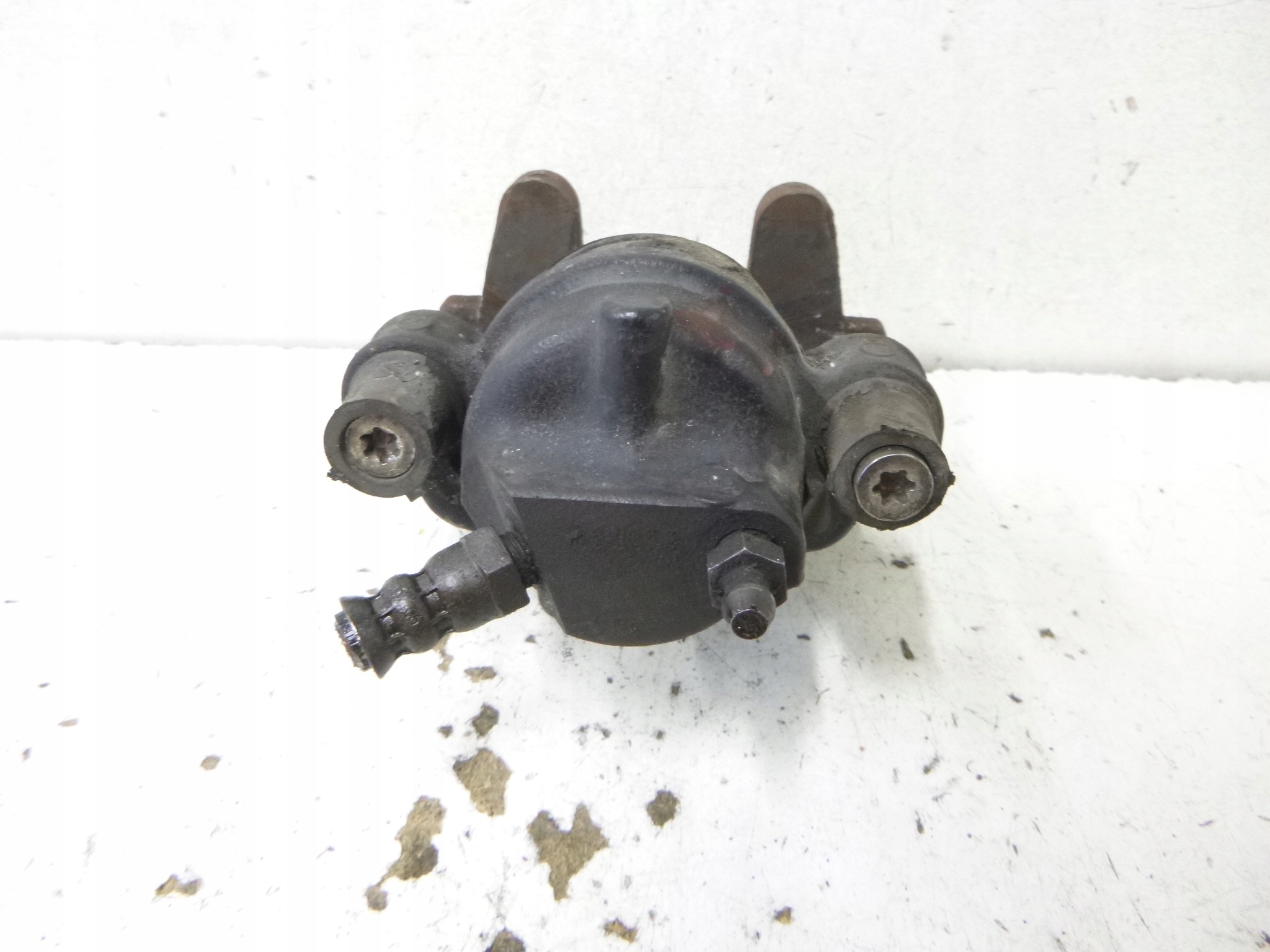caliper brake rear part left MERCEDES W211 1.8 2005r..