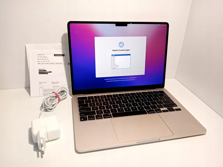 Apple Macbook Air M2 256/8GB 箱有 Apple MacBook Air M2/16GB/256/Mac OS Gwiezdna Szarość 10R