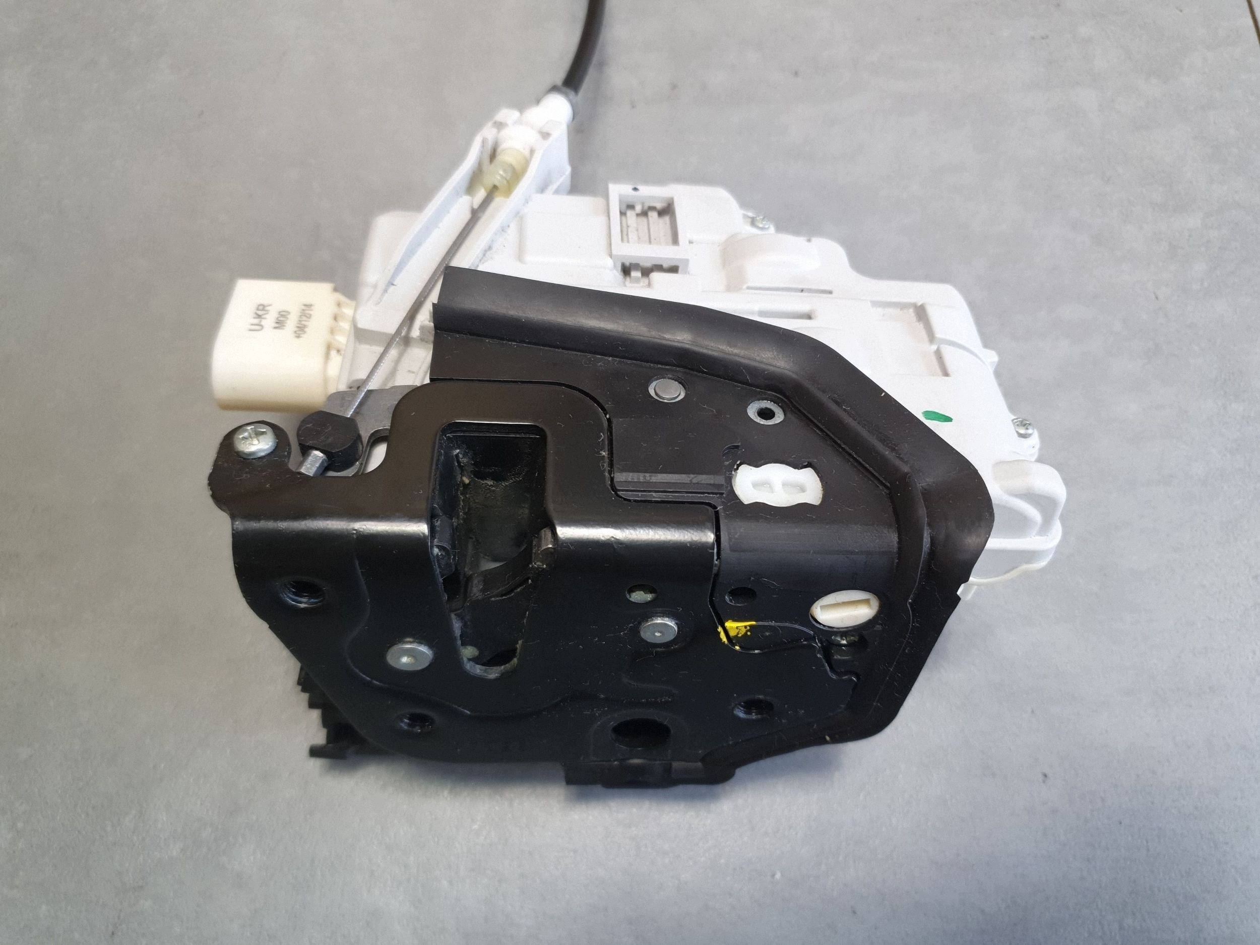 Audi Q7 4M lock door right rear part 4G0839016B
