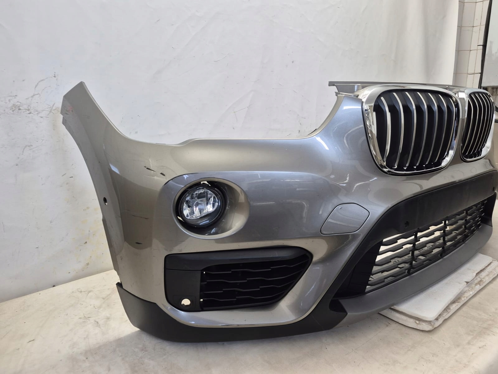 BMW X1 F48 15-19 bumper front front 6XPDC 7354815