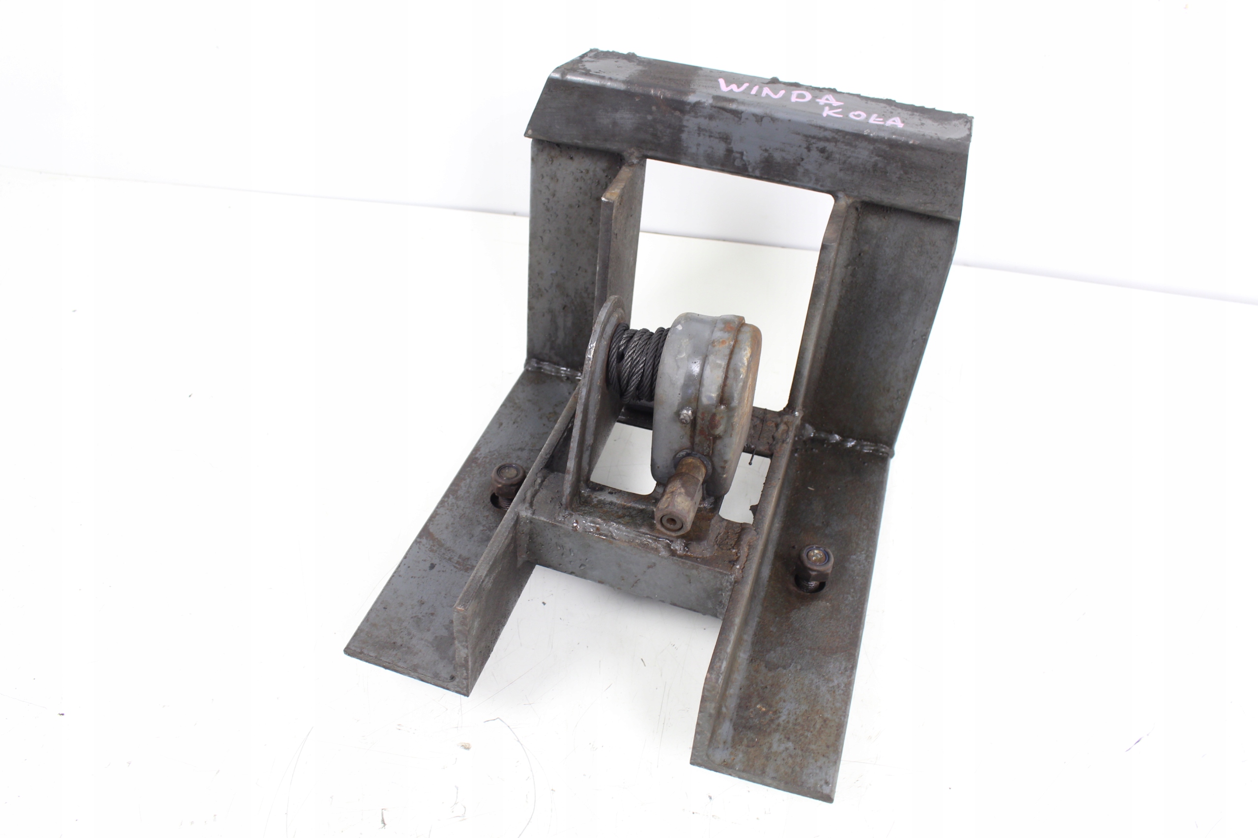 ЛІФТ ЗАПАСНОГО КОЛЕСА NISSAN CABSTAR MAXITY