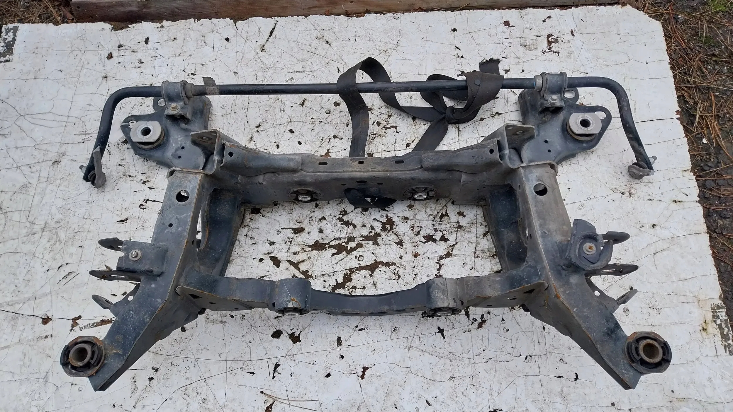 axle beam subframe axle beam rear part FORD EDGE MK2 ll 15-18
