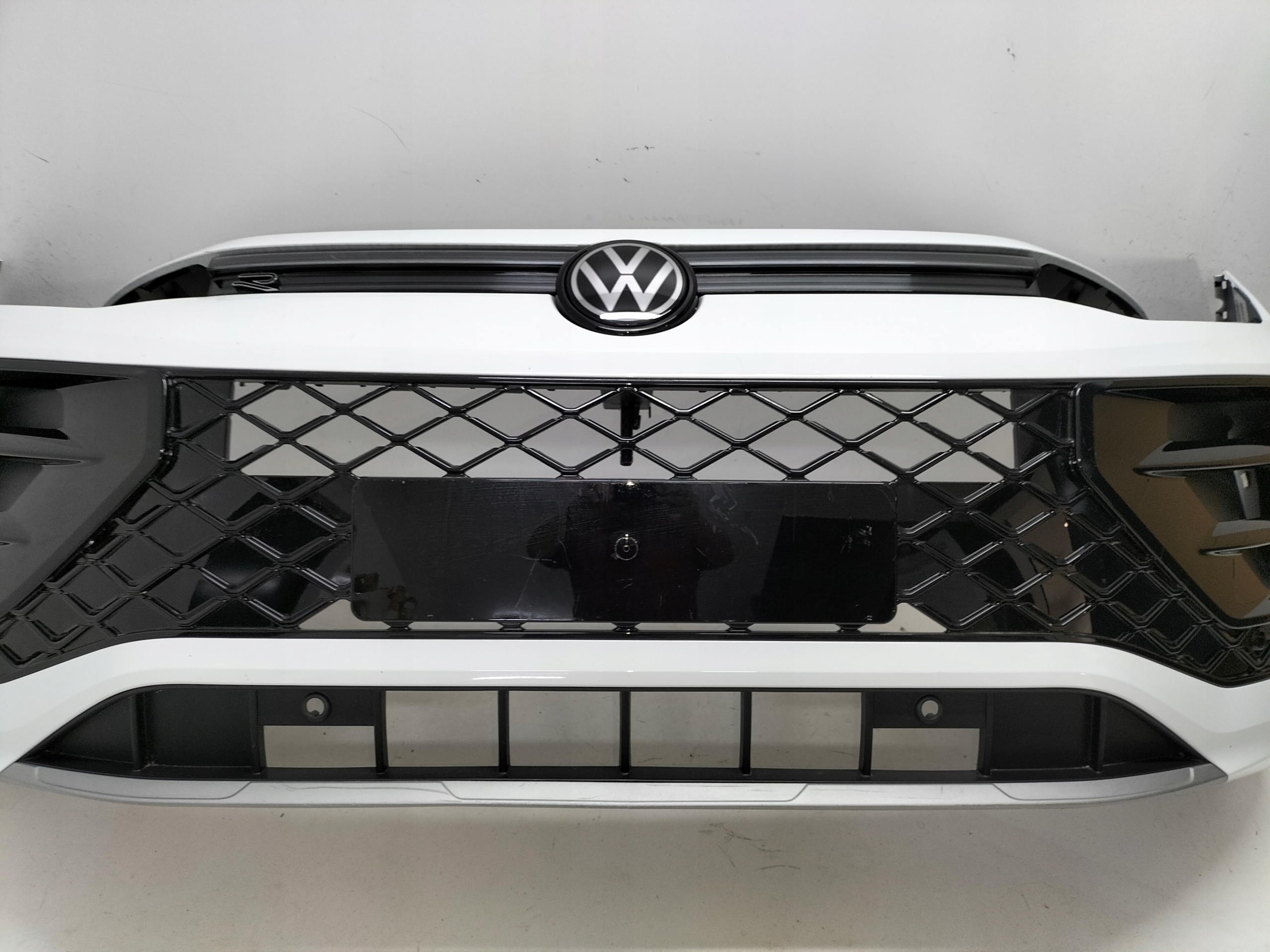 front bumper front VW TAYRON 24- R-LINE