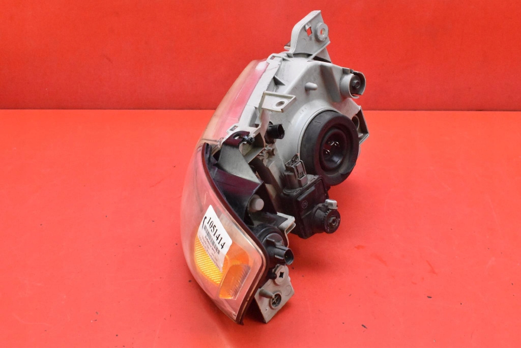 REFLEKTOR left light front EU R6899L MAZDA MPV LW 99-03