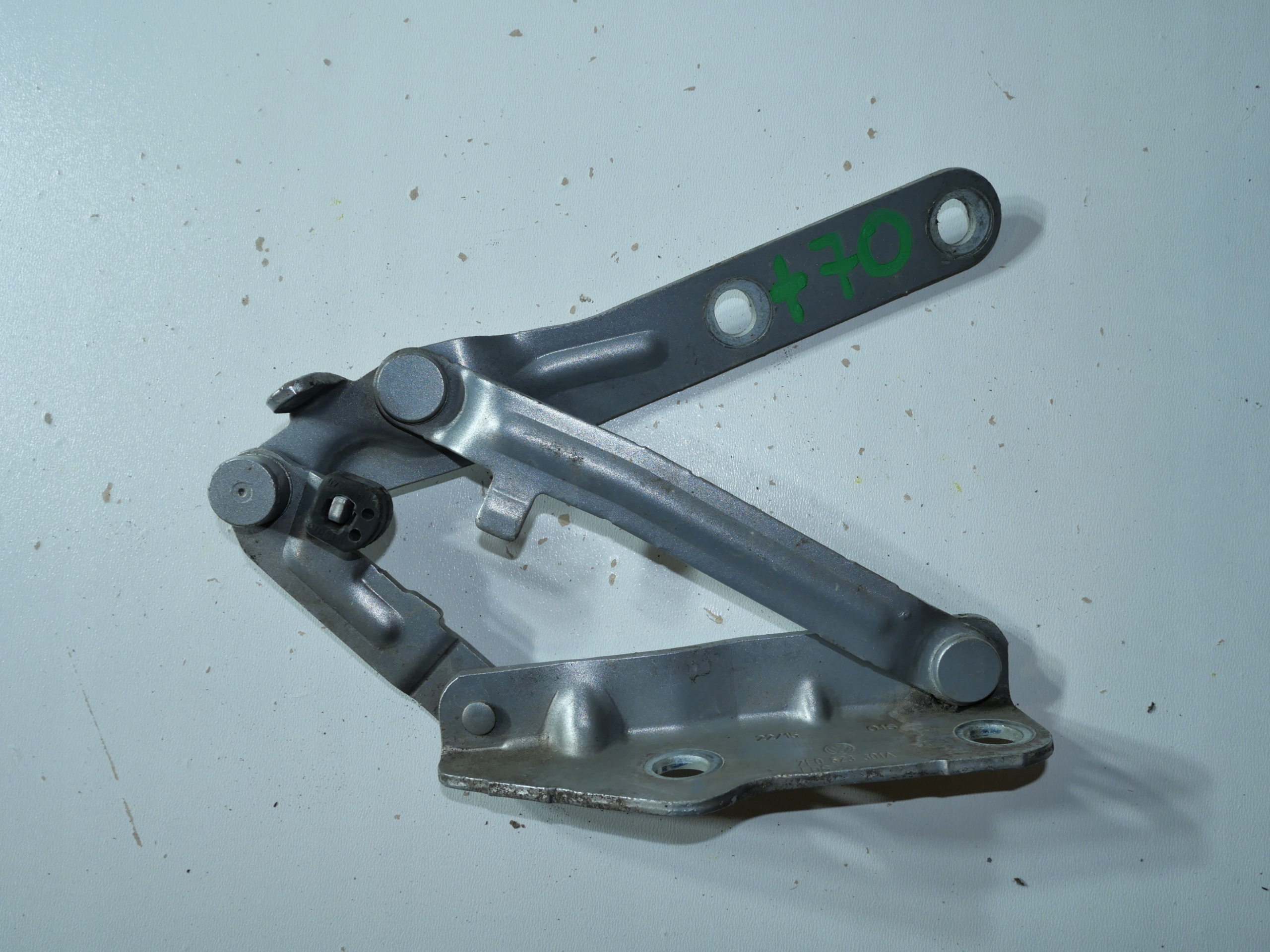 hinge bonnets POKRYWY left VW T6 7E0823301A
