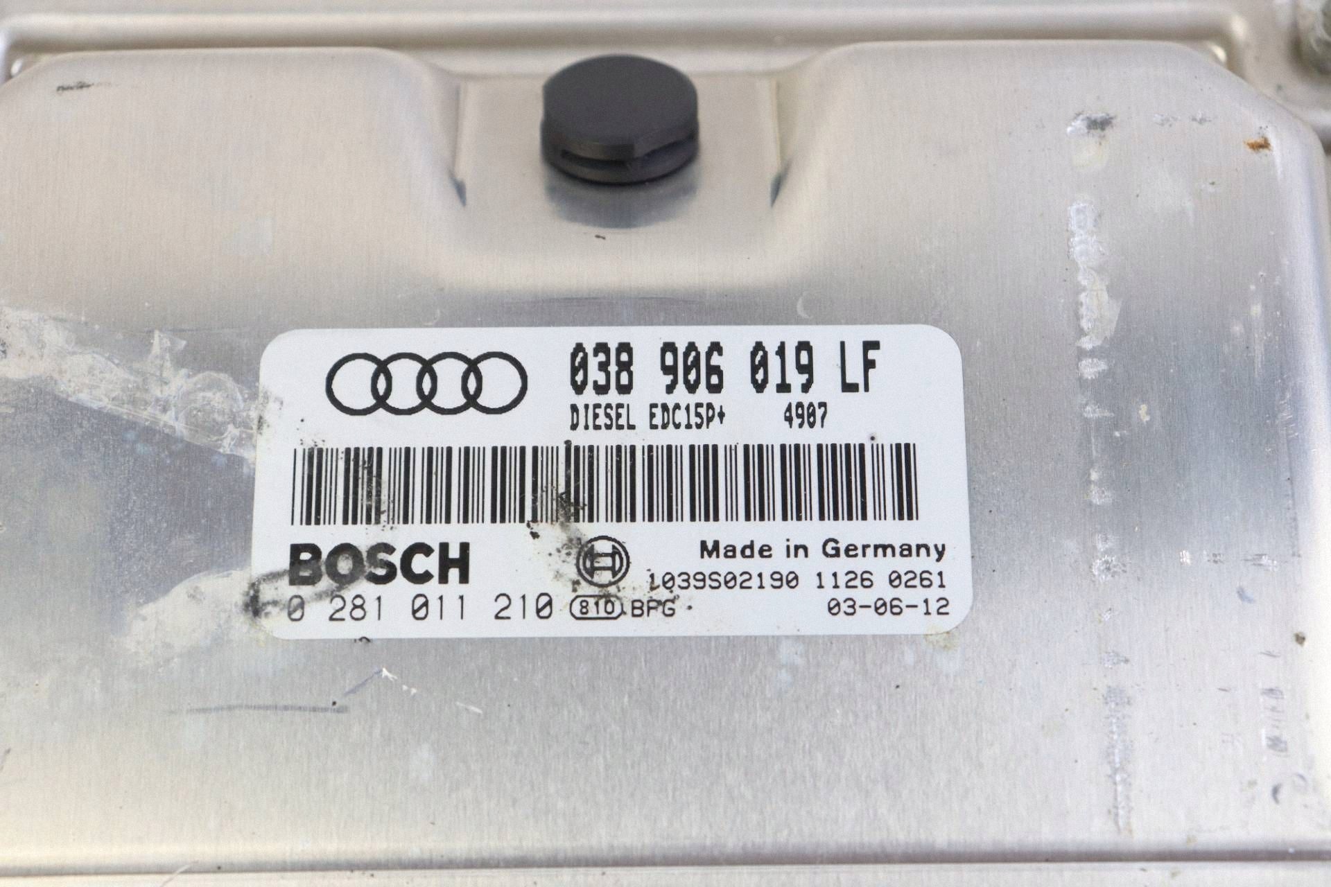 AUDI A4 B6 computer control unit module of the engine 1.9 TDI 038906019LF 0281011210
