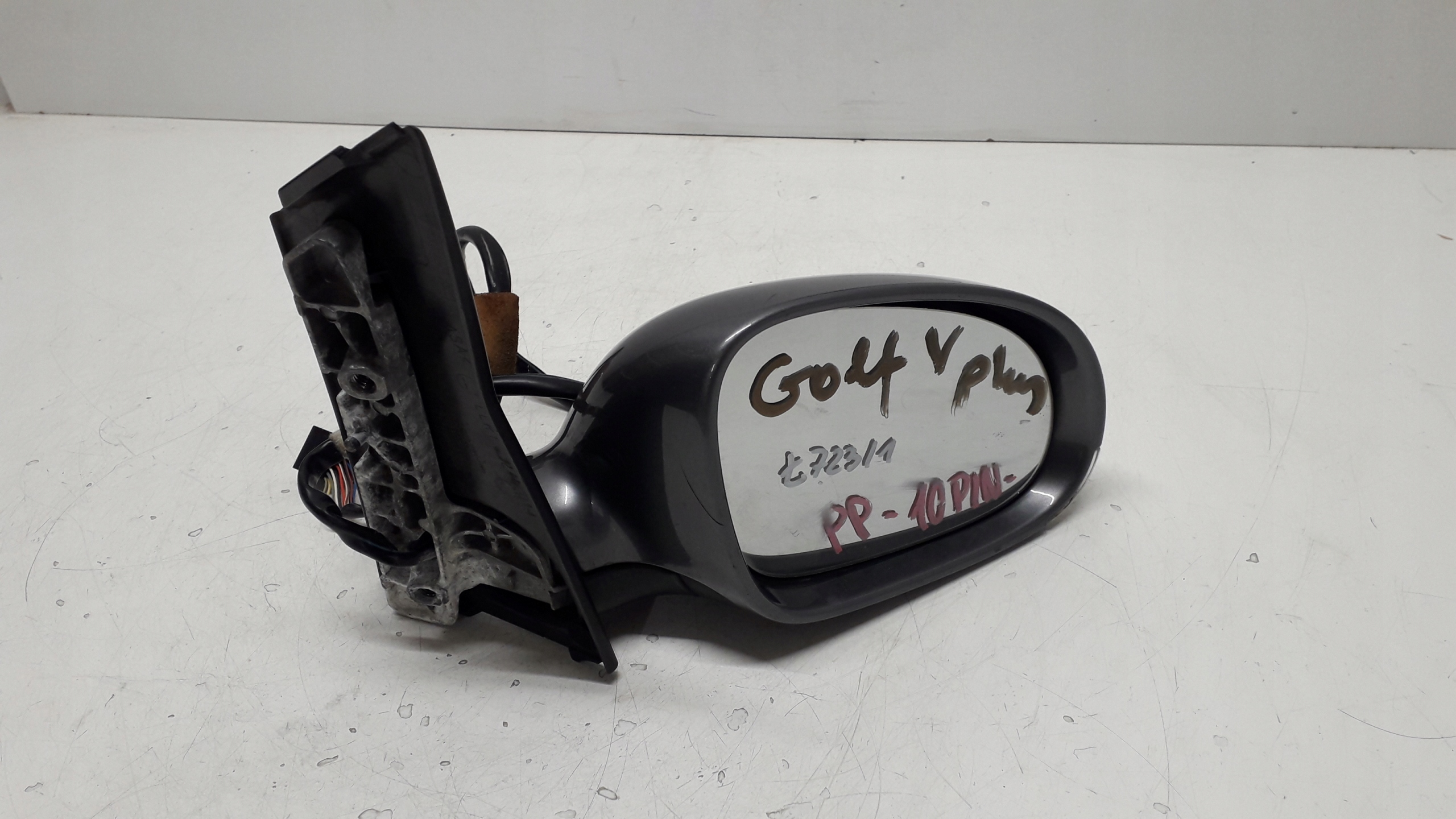 VW GOLF 5 V PLUS LUSTERKO PRAWE 10PIN