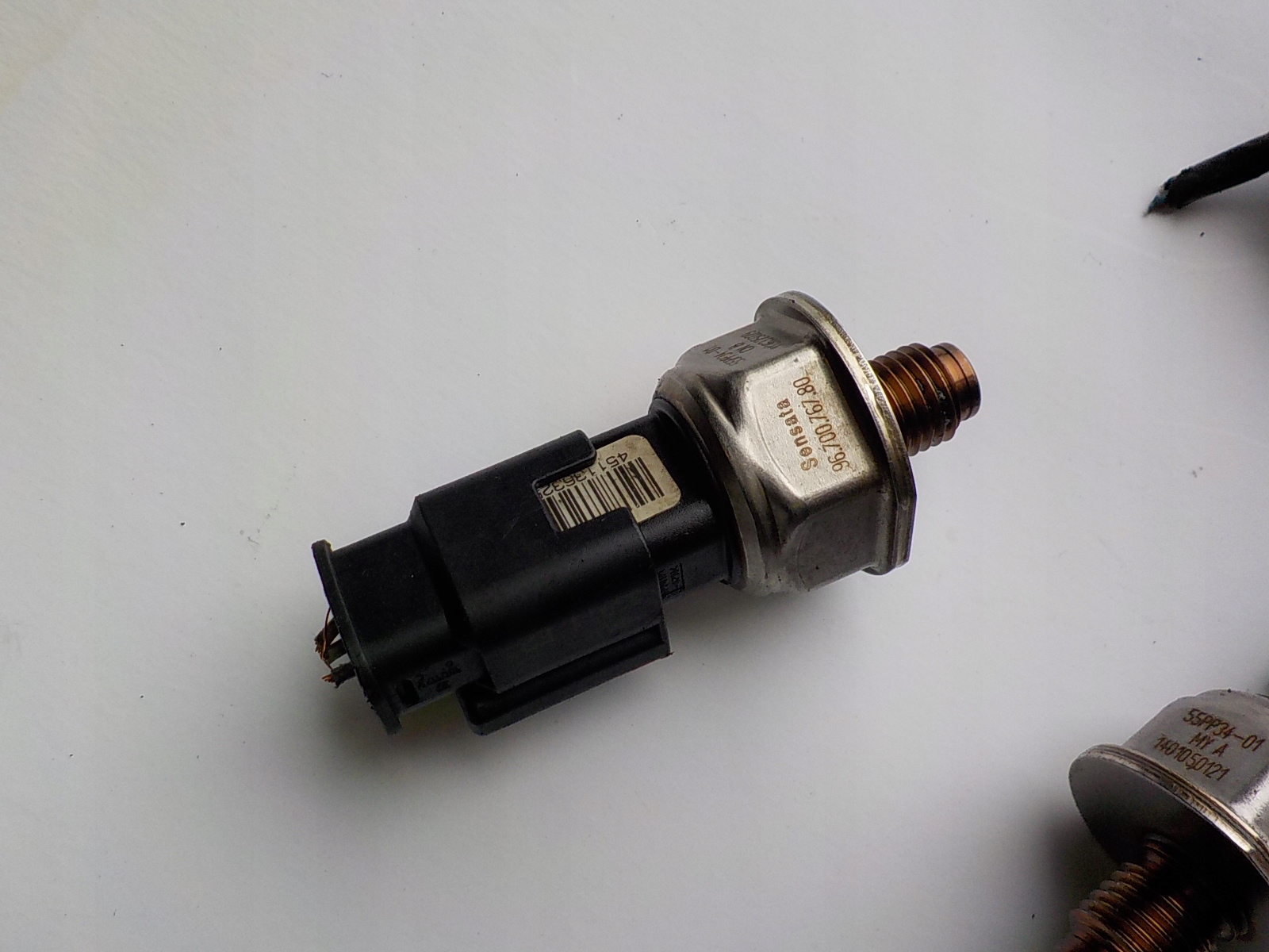 CITROEN C3 II 1.4 E-HDI Capteur Pression Carburant 9670076780 55PP34-01