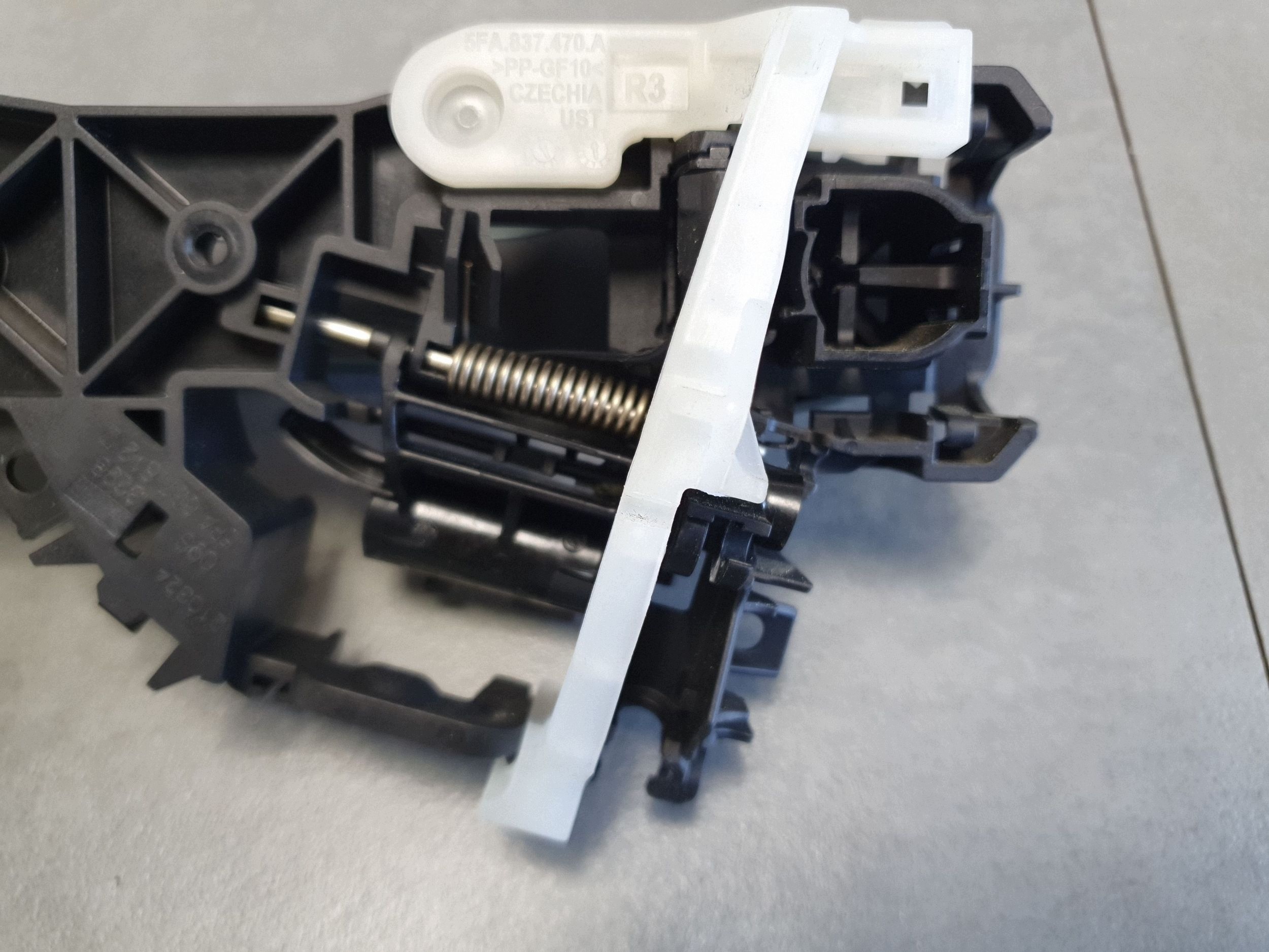 Cupra Leon IV exterior handle door right front kessy 5FA837206 LS7E