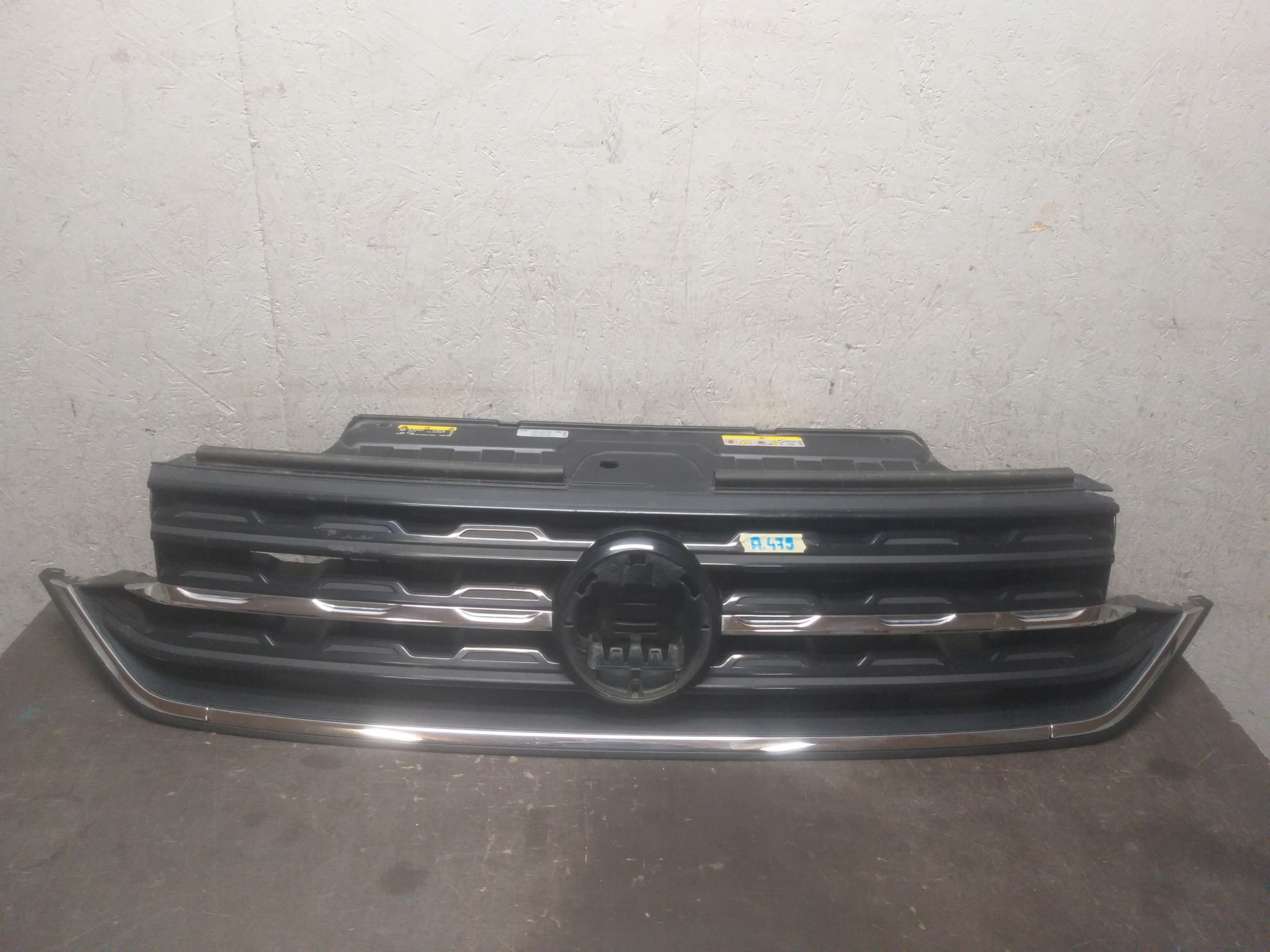 VW T-Cross Kühlergrill FRONTGRILL Kühlergitter 2GM853343 - Thumbnail 1