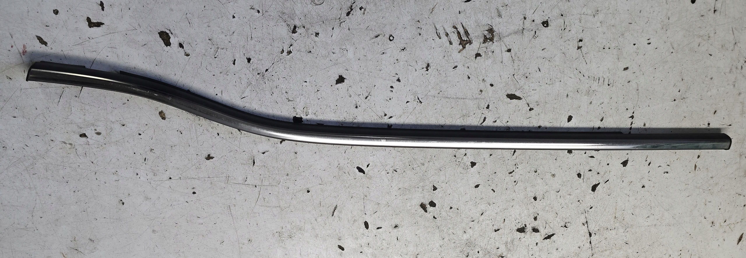 OPEL MERIVA B moulding dust door left rear part left CHROM