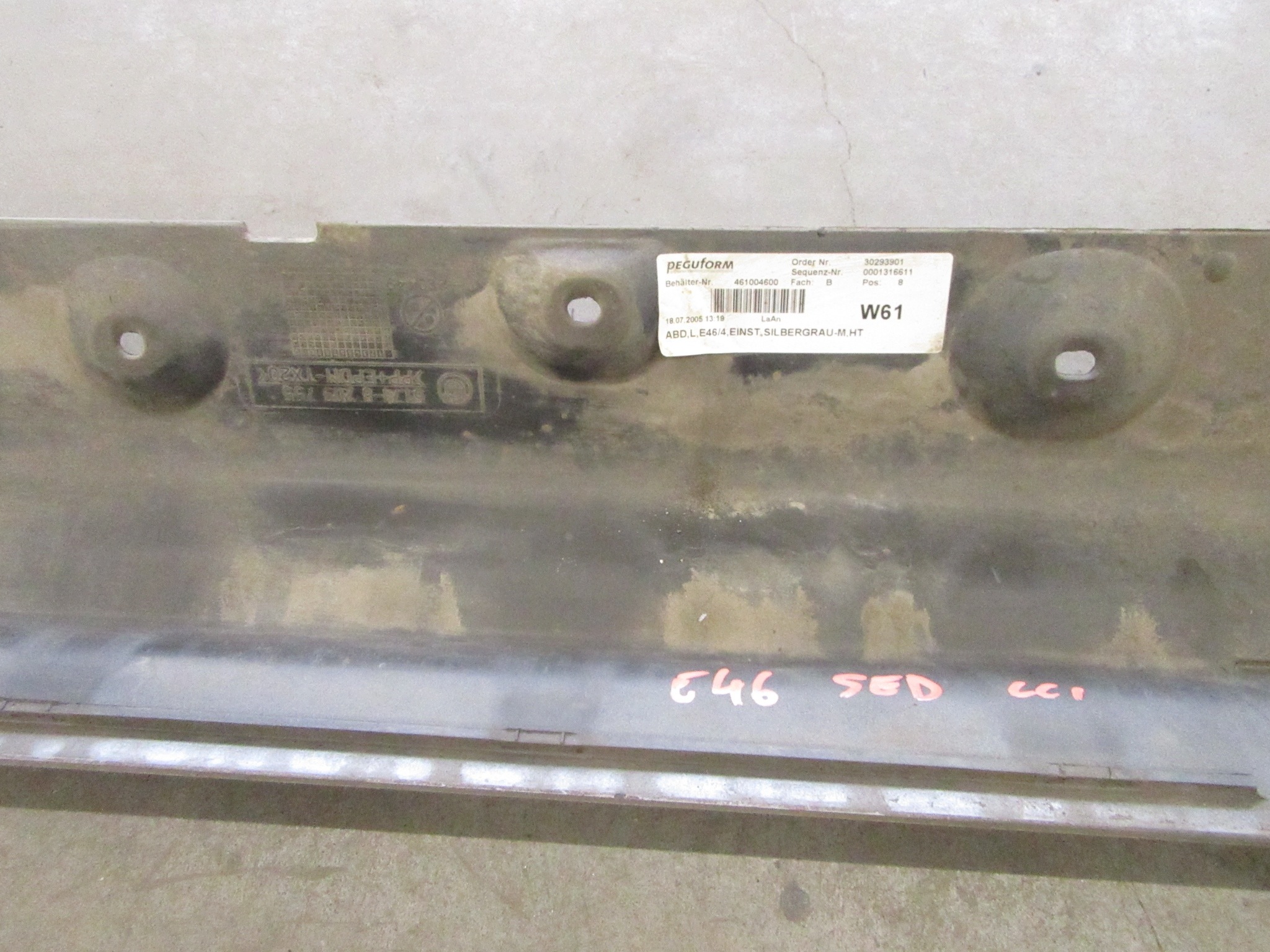 moulding threshold cap left BMW 3 e46 sedan KOMBI Silbergrau A08