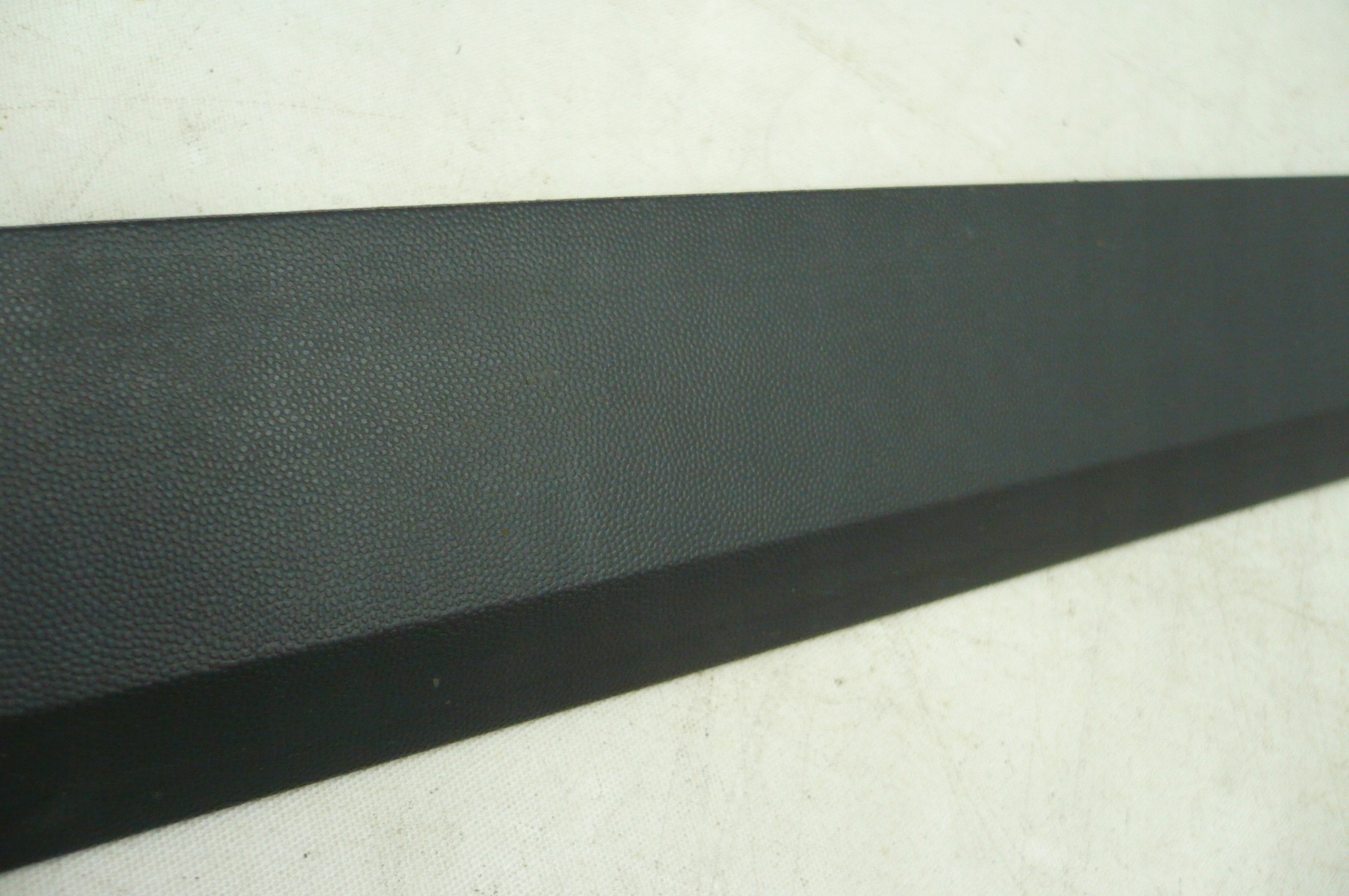 OPEL ASTRA H III 3 moulding door right front black