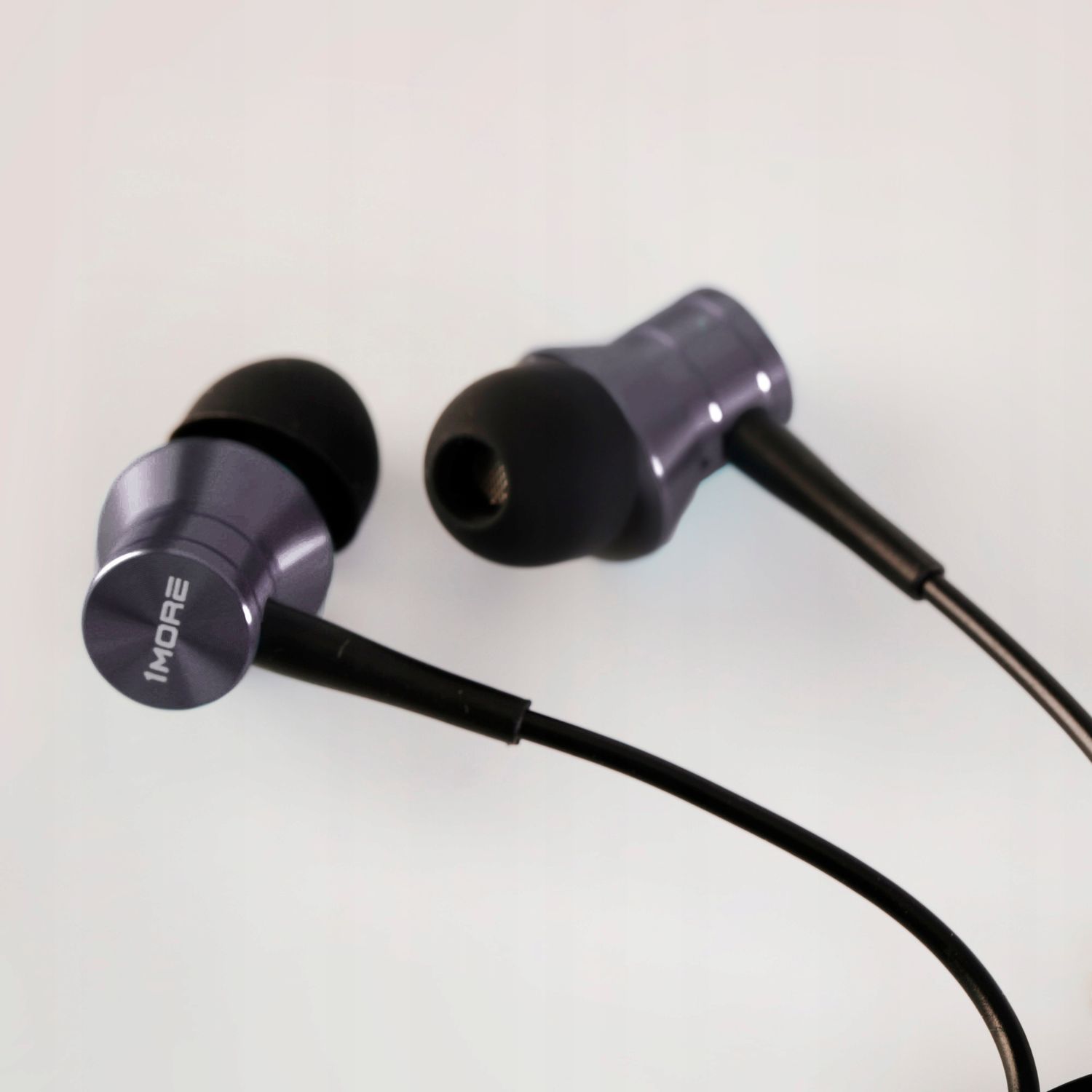 Słuchawki przewodowe 1more E1009 Piston Fit szare Model Piston Fit