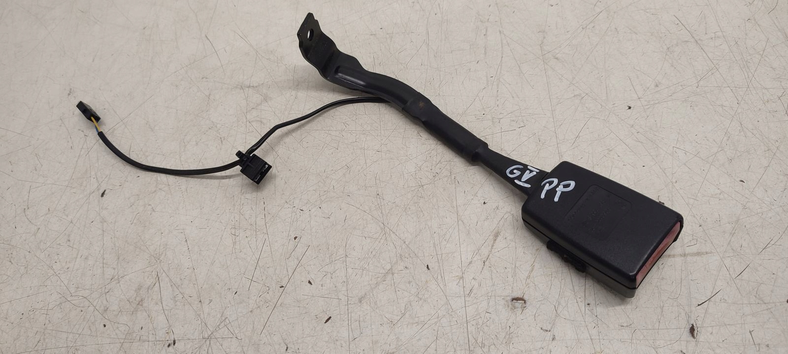 Zapinka supports right front VW Golf V 1,4 TSI